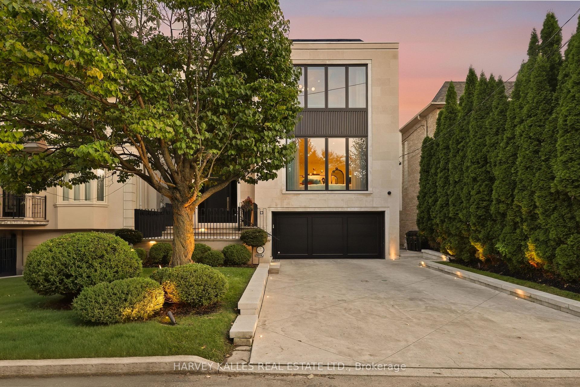 363 Bedford Park Avenue, Toronto