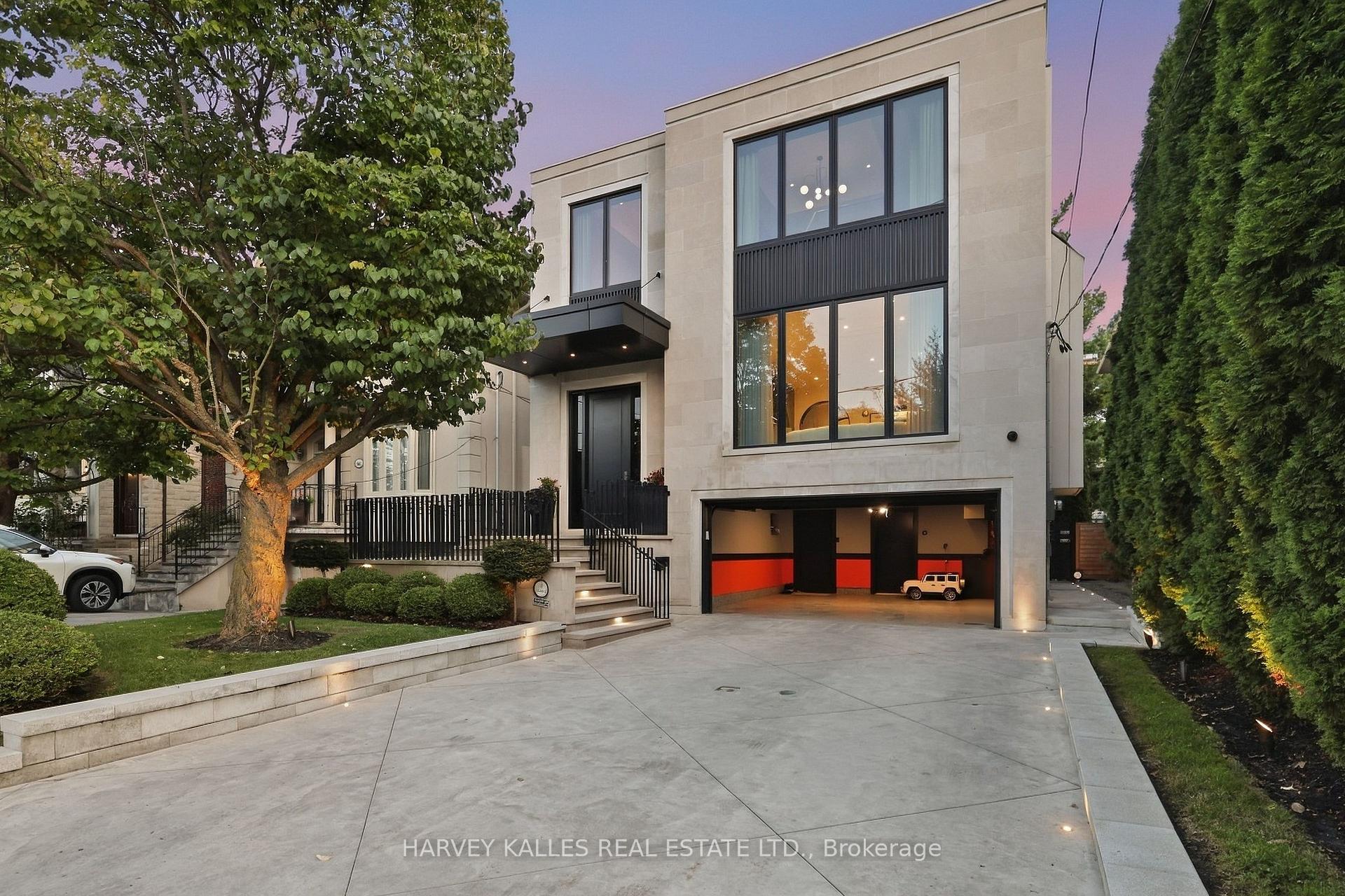 363 Bedford Park Avenue, Toronto