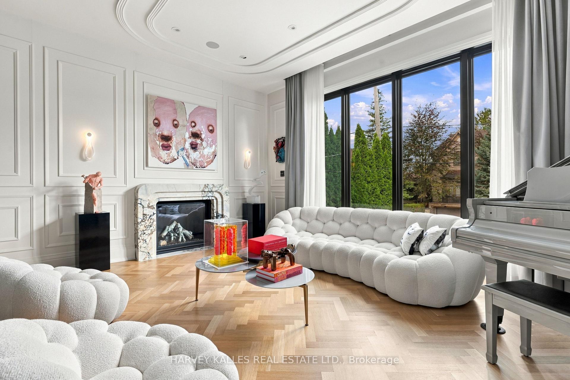 363 Bedford Park Avenue, Toronto