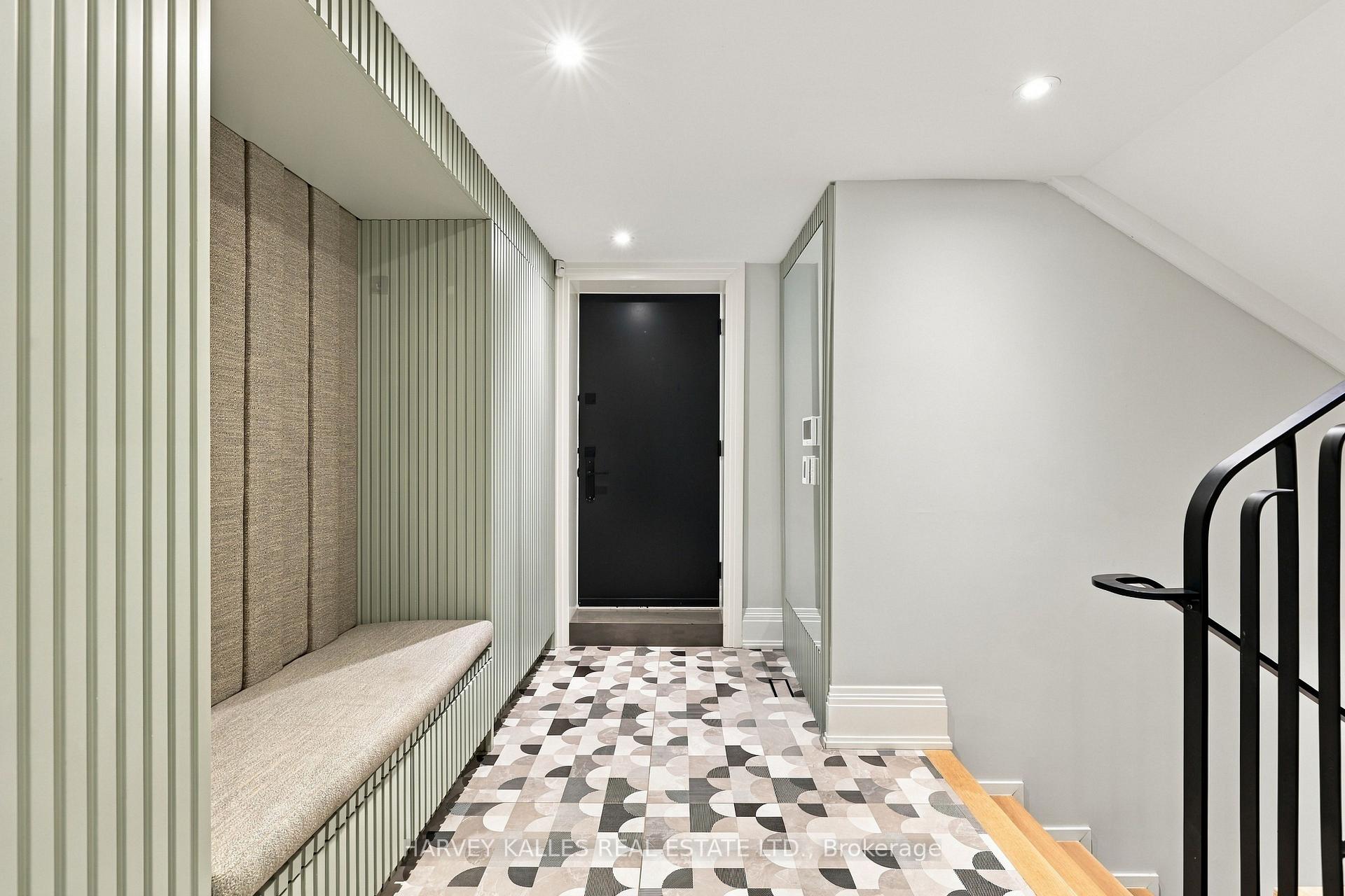 363 Bedford Park Avenue, Toronto
