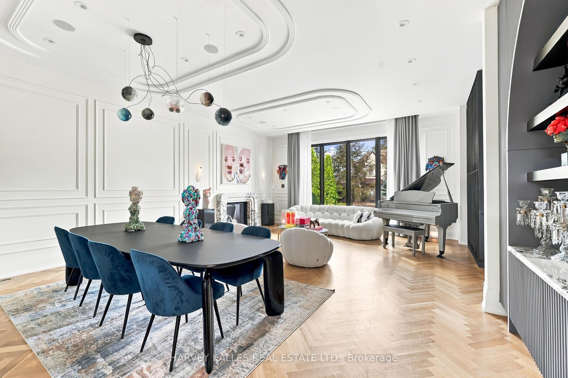 363 Bedford Park Avenue, Toronto