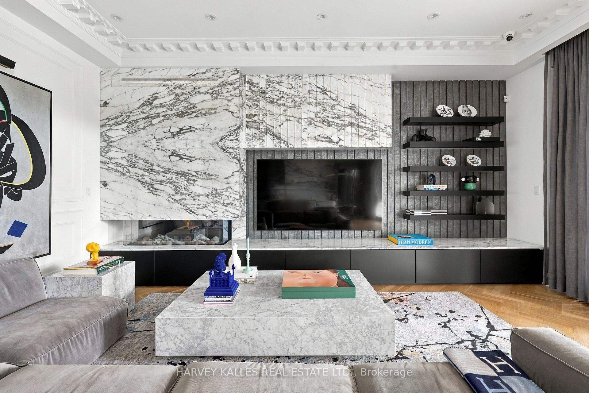 363 Bedford Park Avenue, Toronto