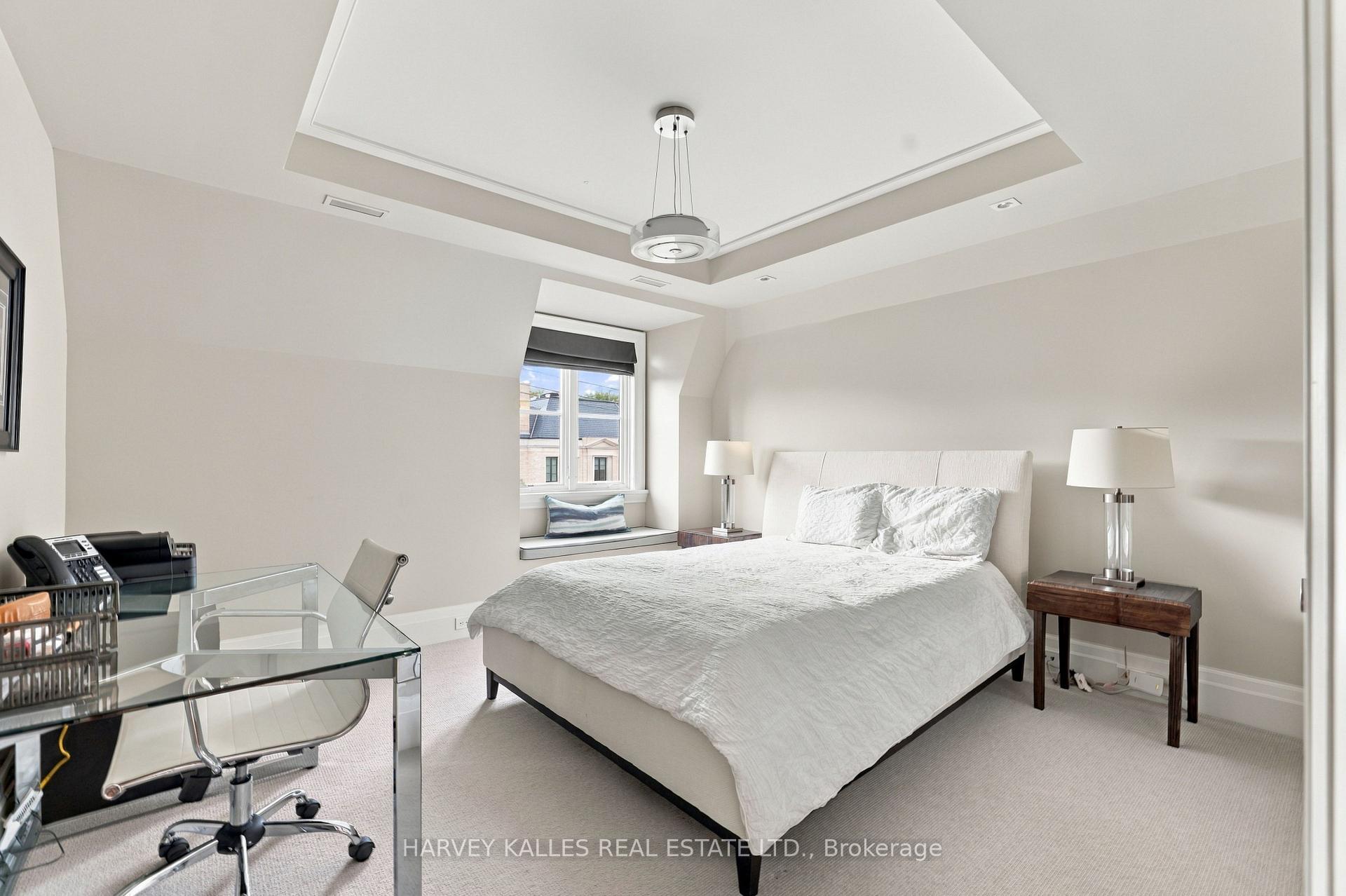 221 Dunvegan Road, Toronto