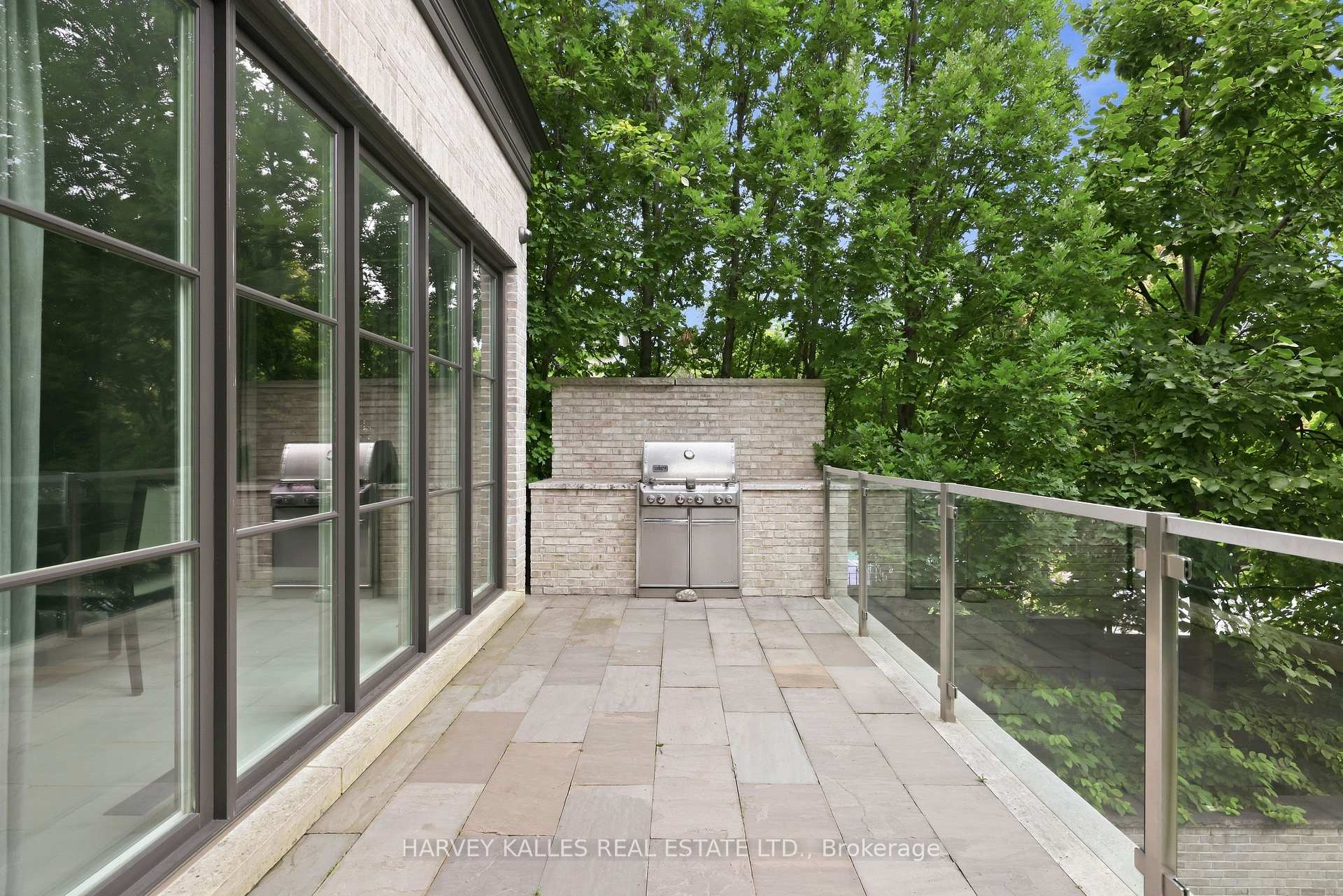 221 Dunvegan Road, Toronto