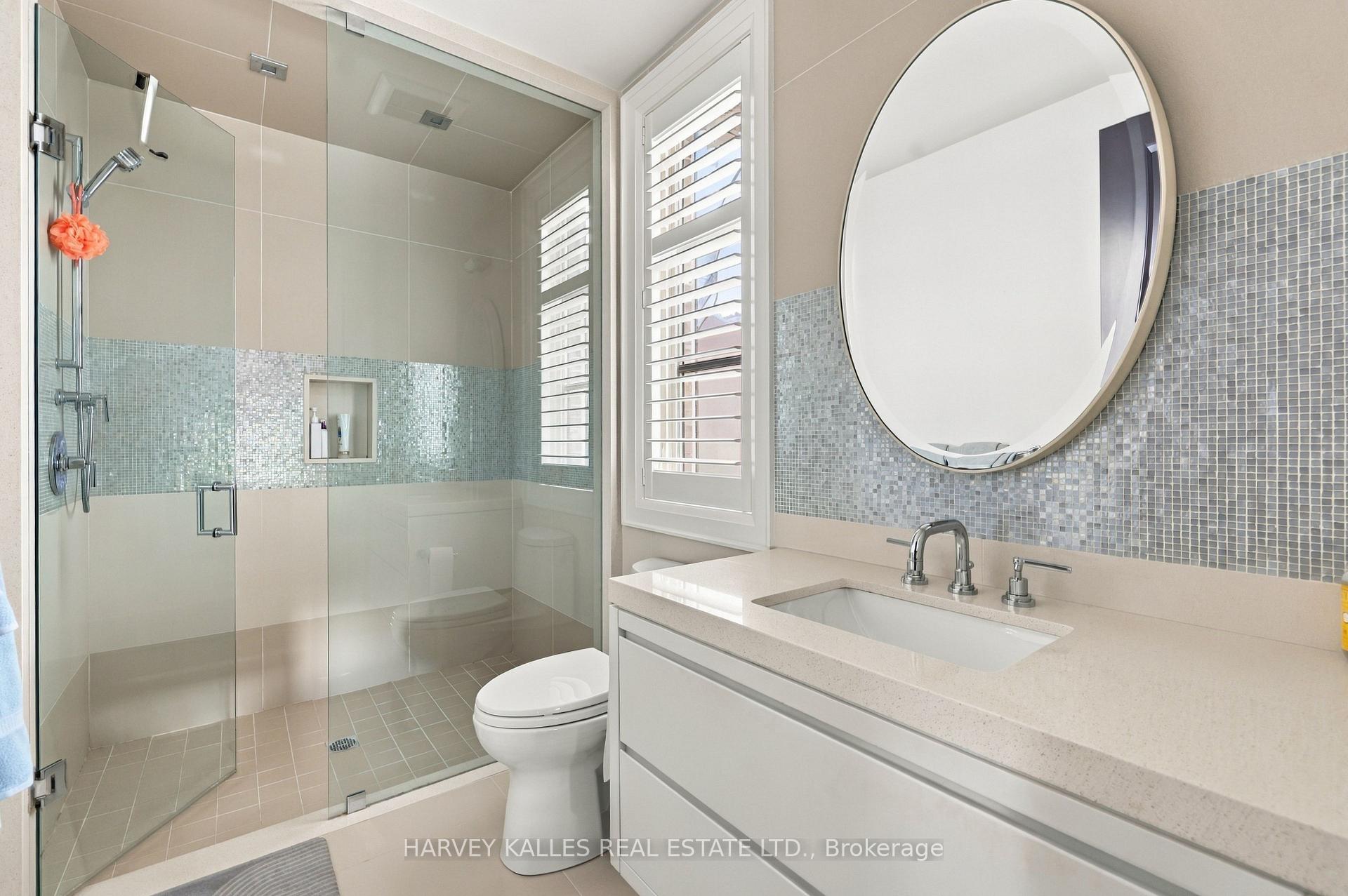 221 Dunvegan Road, Toronto