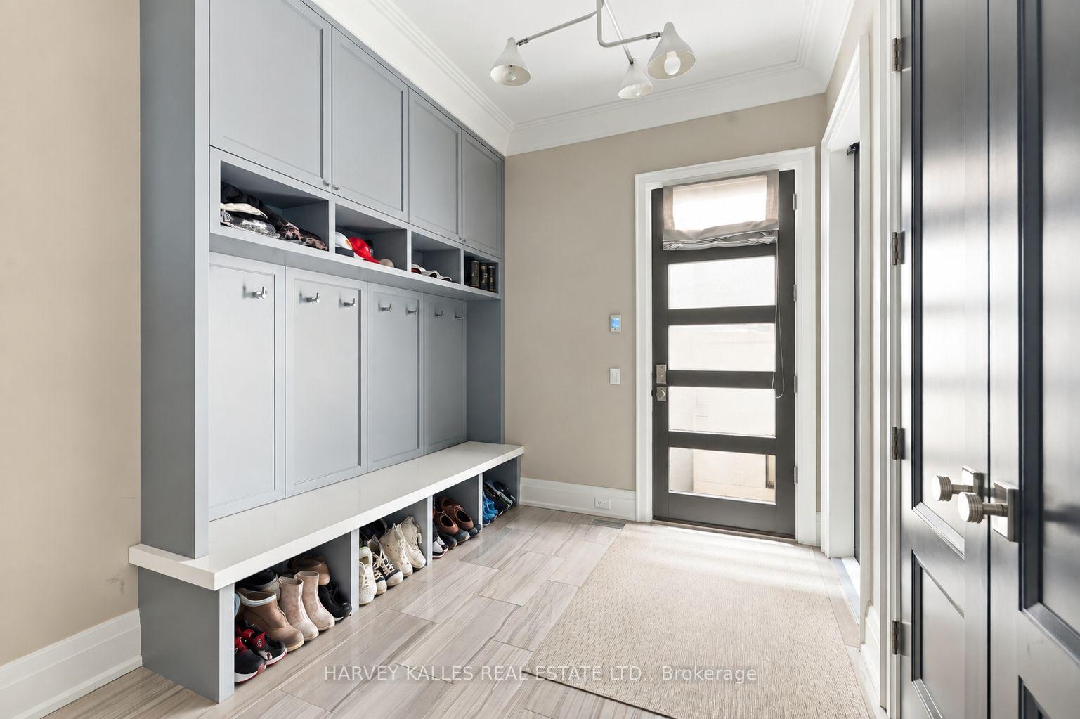 221 Dunvegan Road, Toronto