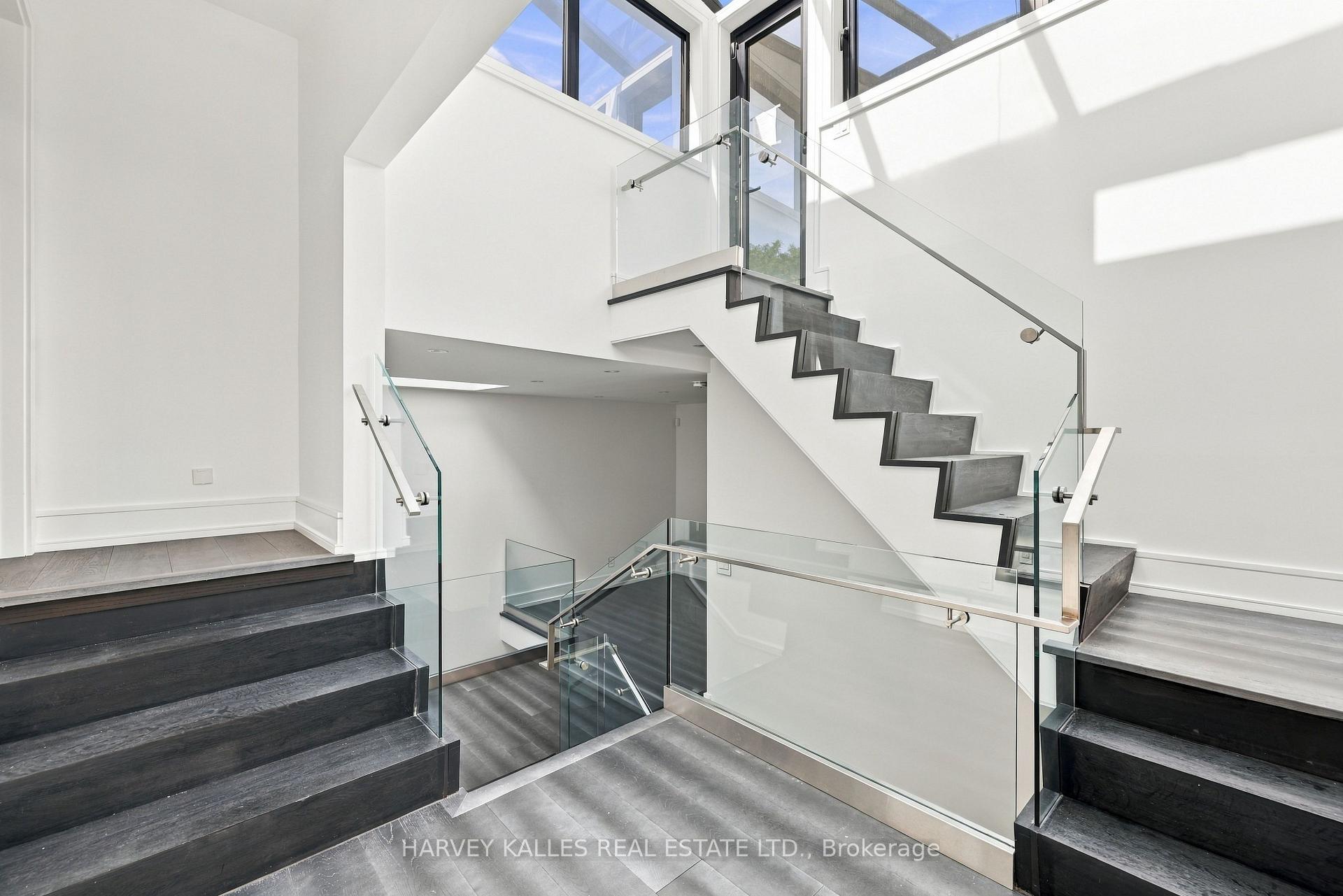 554 St Clements Avenue, Toronto
