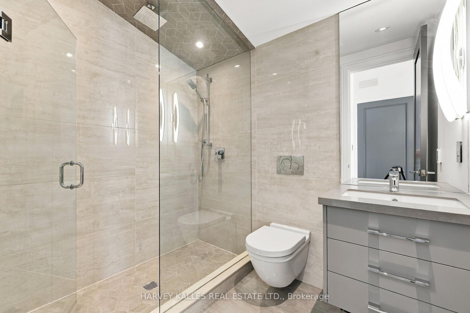 554 St Clements Avenue, Toronto