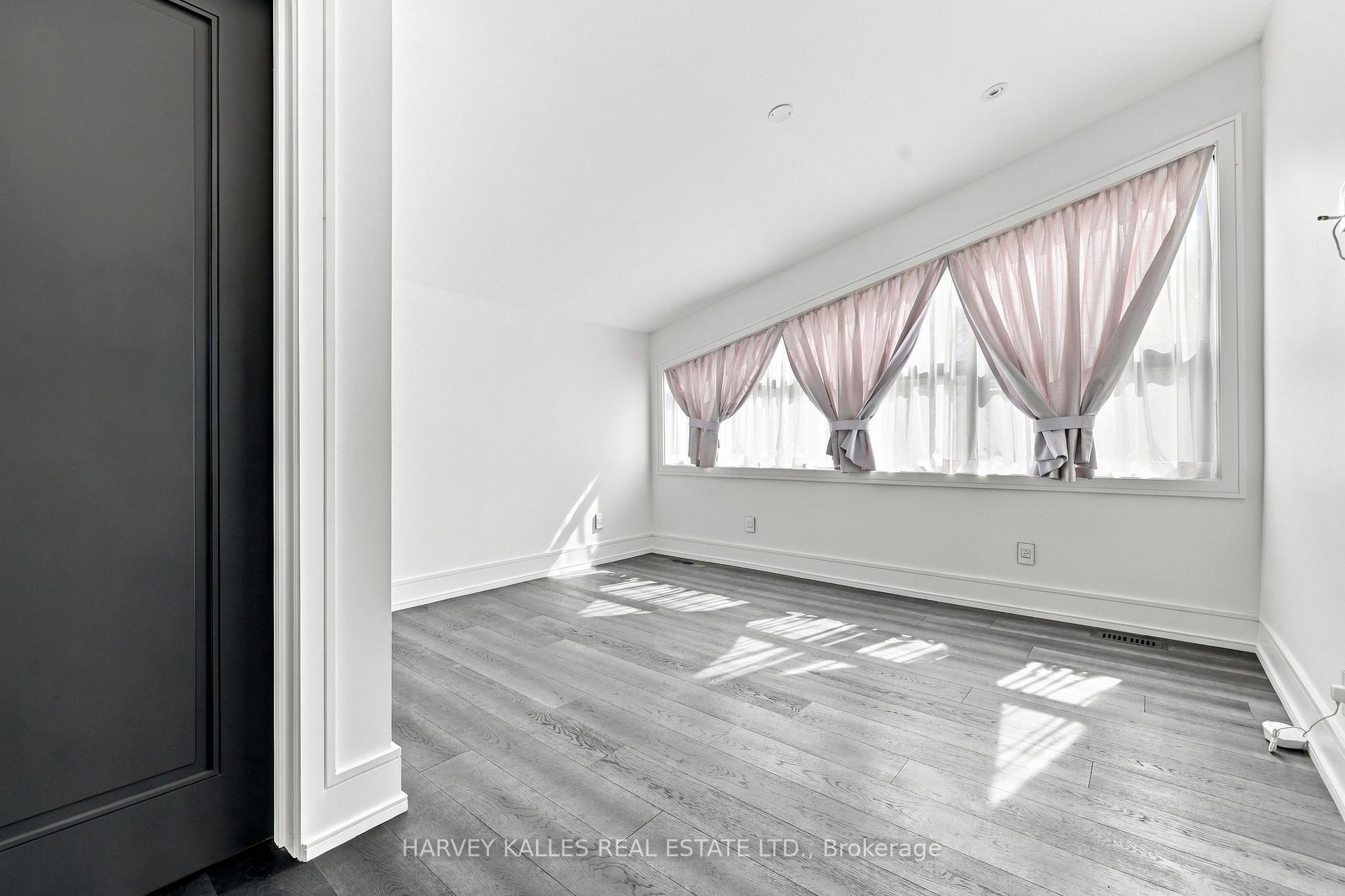 554 St Clements Avenue, Toronto