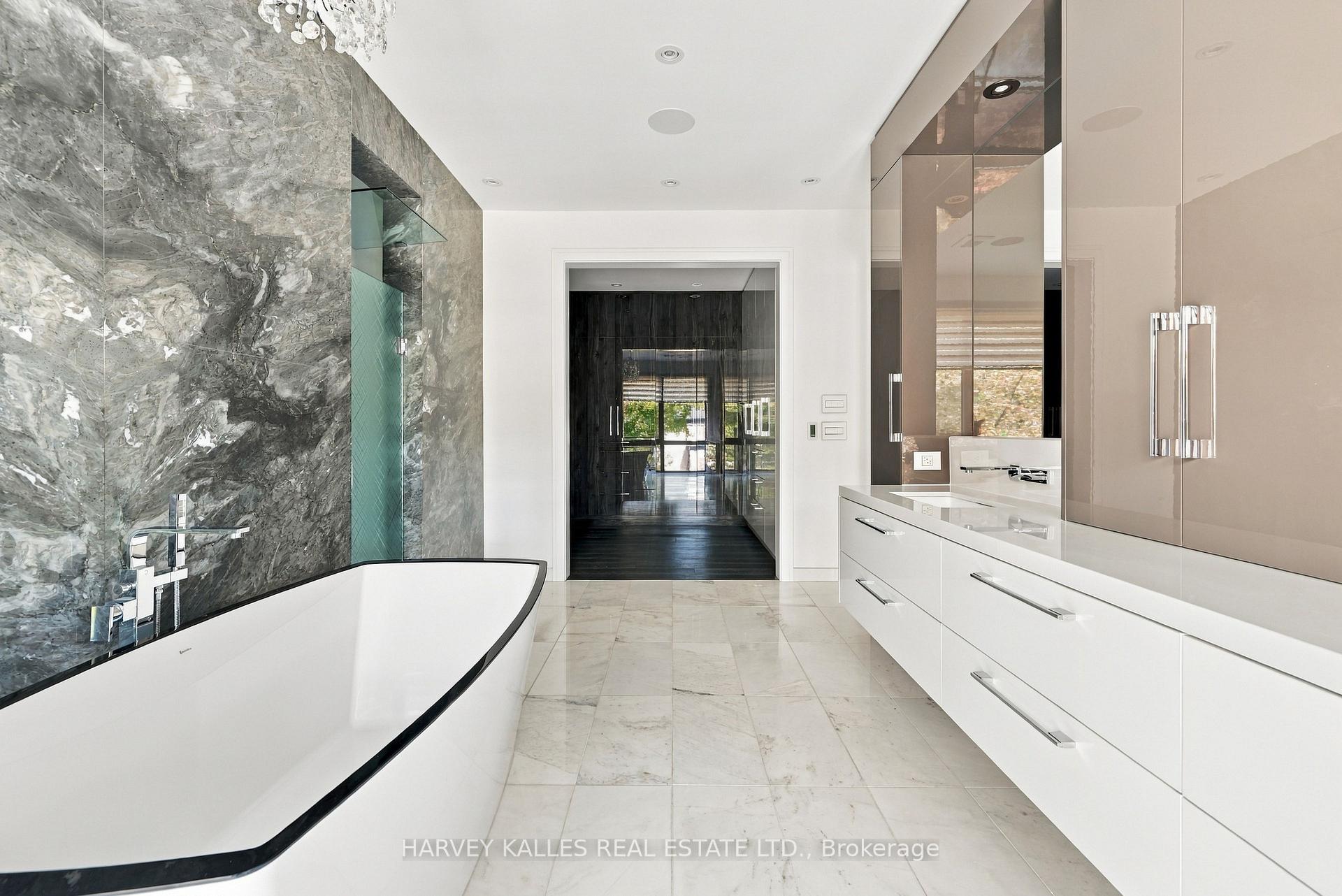 554 St Clements Avenue, Toronto