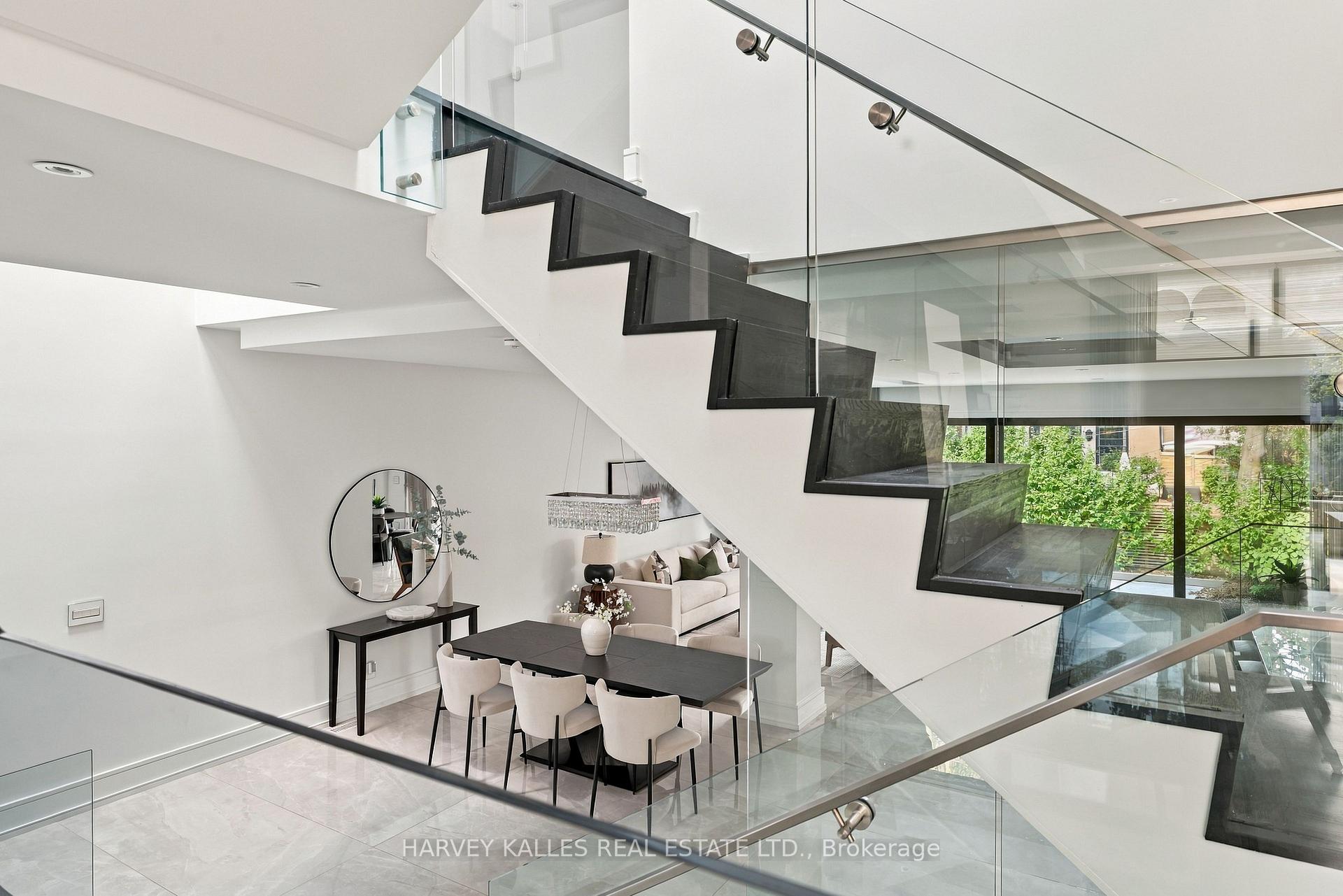 554 St Clements Avenue, Toronto
