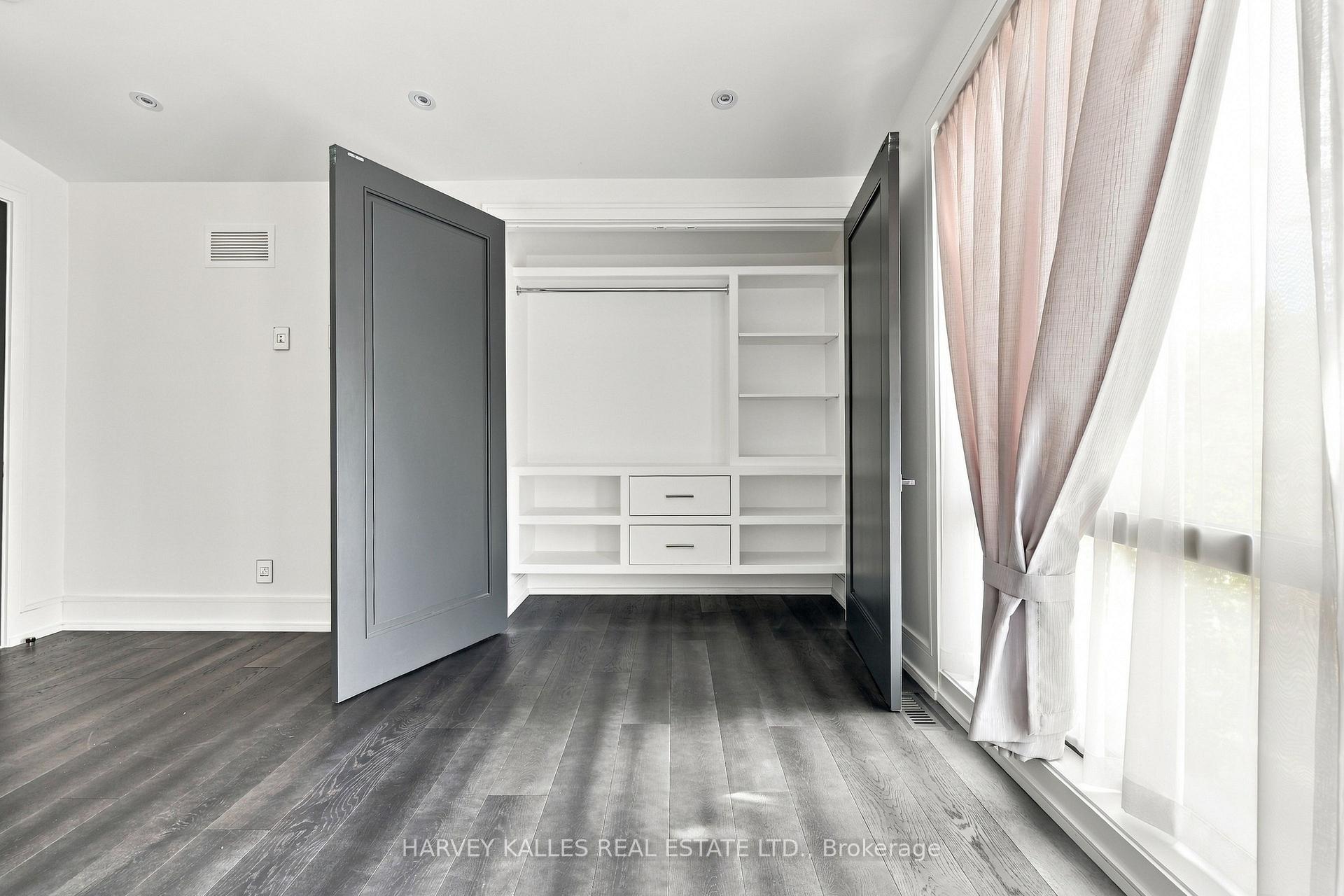 554 St Clements Avenue, Toronto