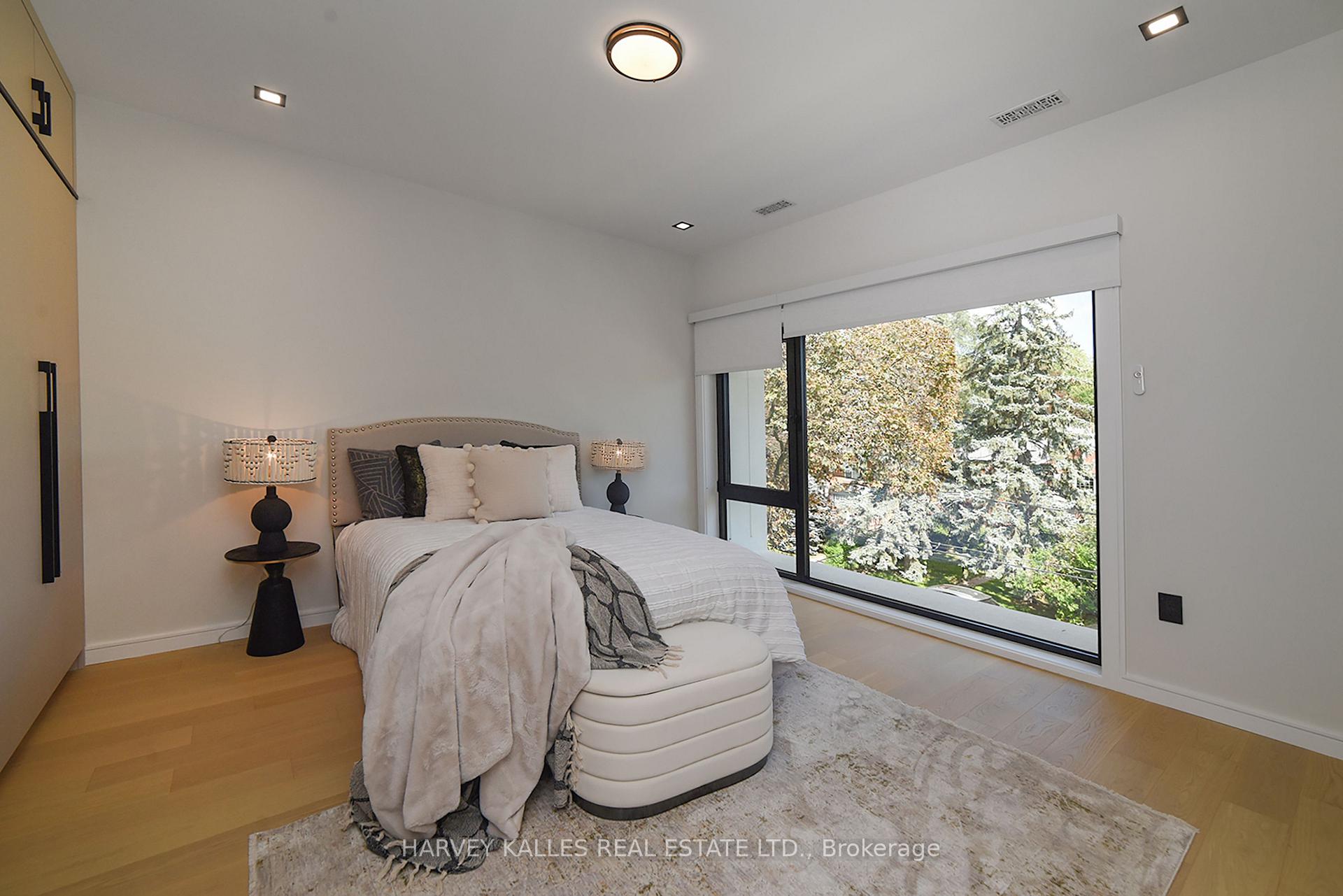 110 Mona Drive, Toronto