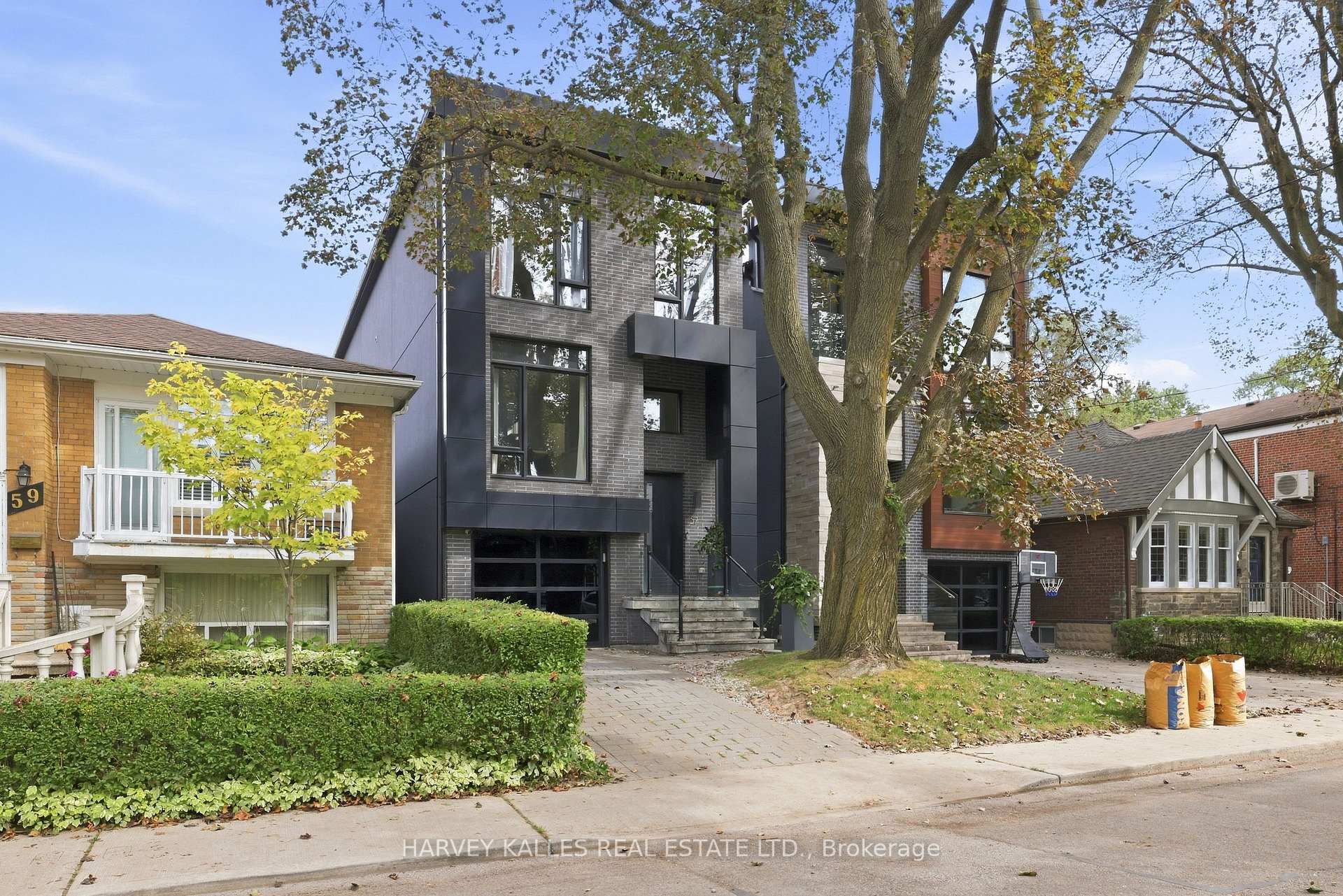 57 Roseneath Gardens, Toronto