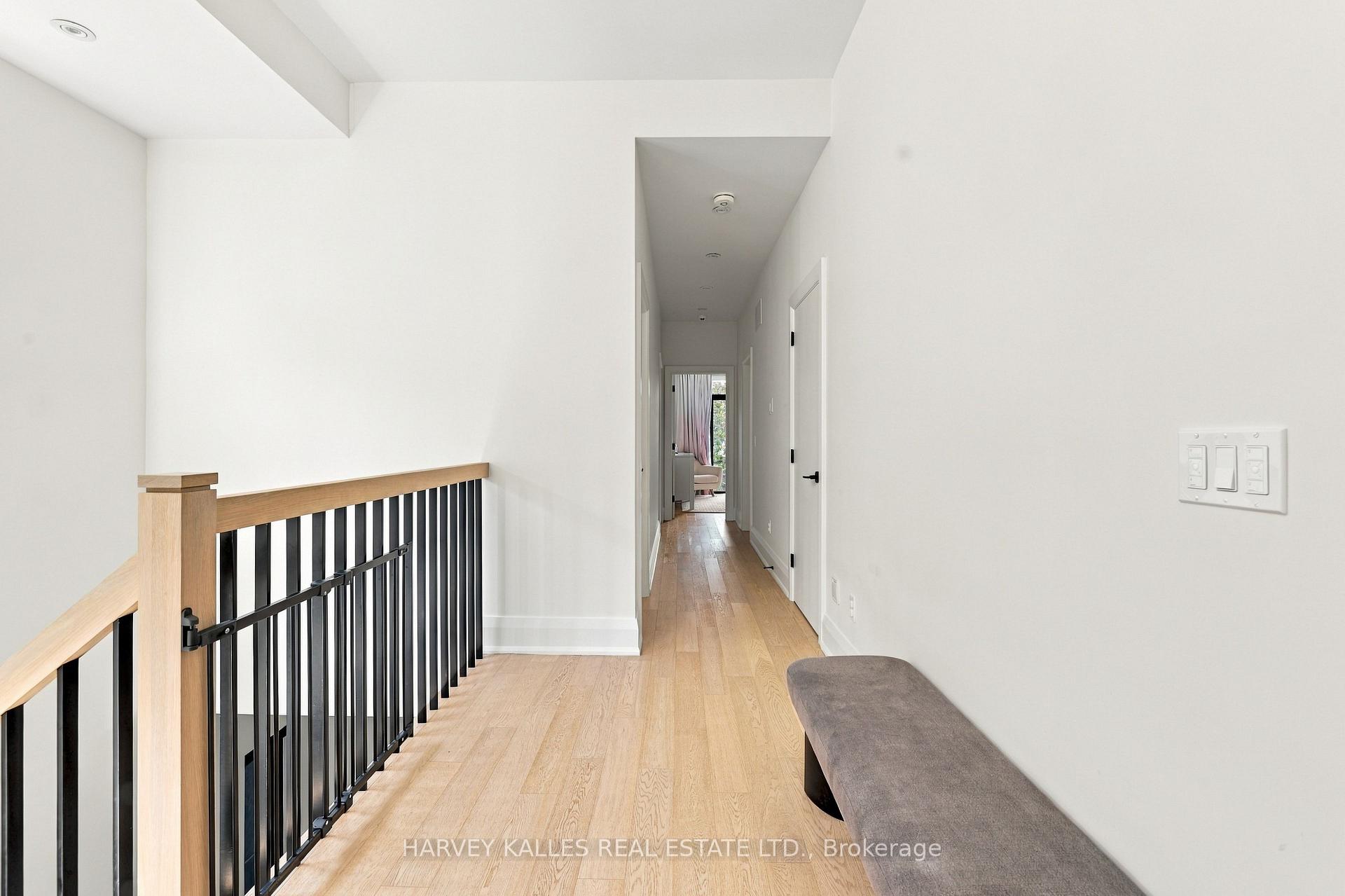 57 Roseneath Gardens, Toronto