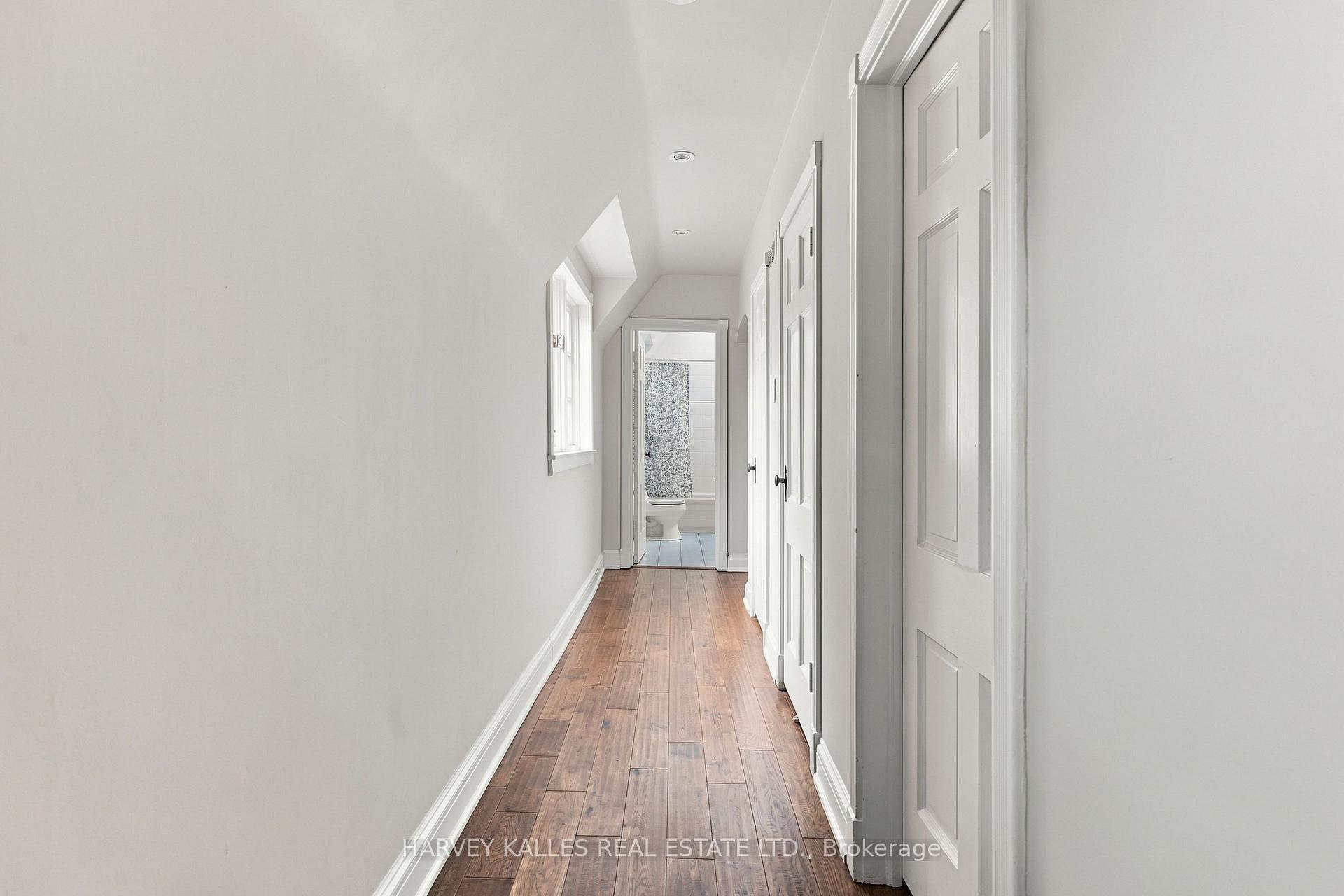 148 Strathallan Boulevard, Toronto