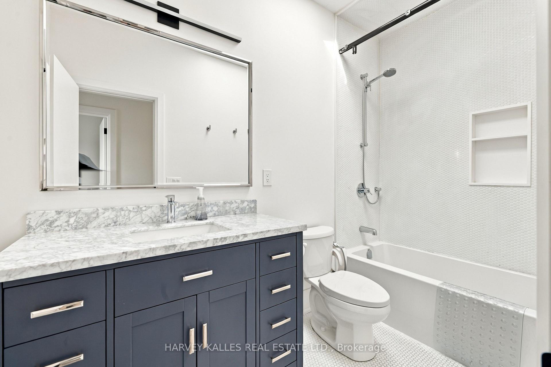 57 Roseneath Gardens, Toronto