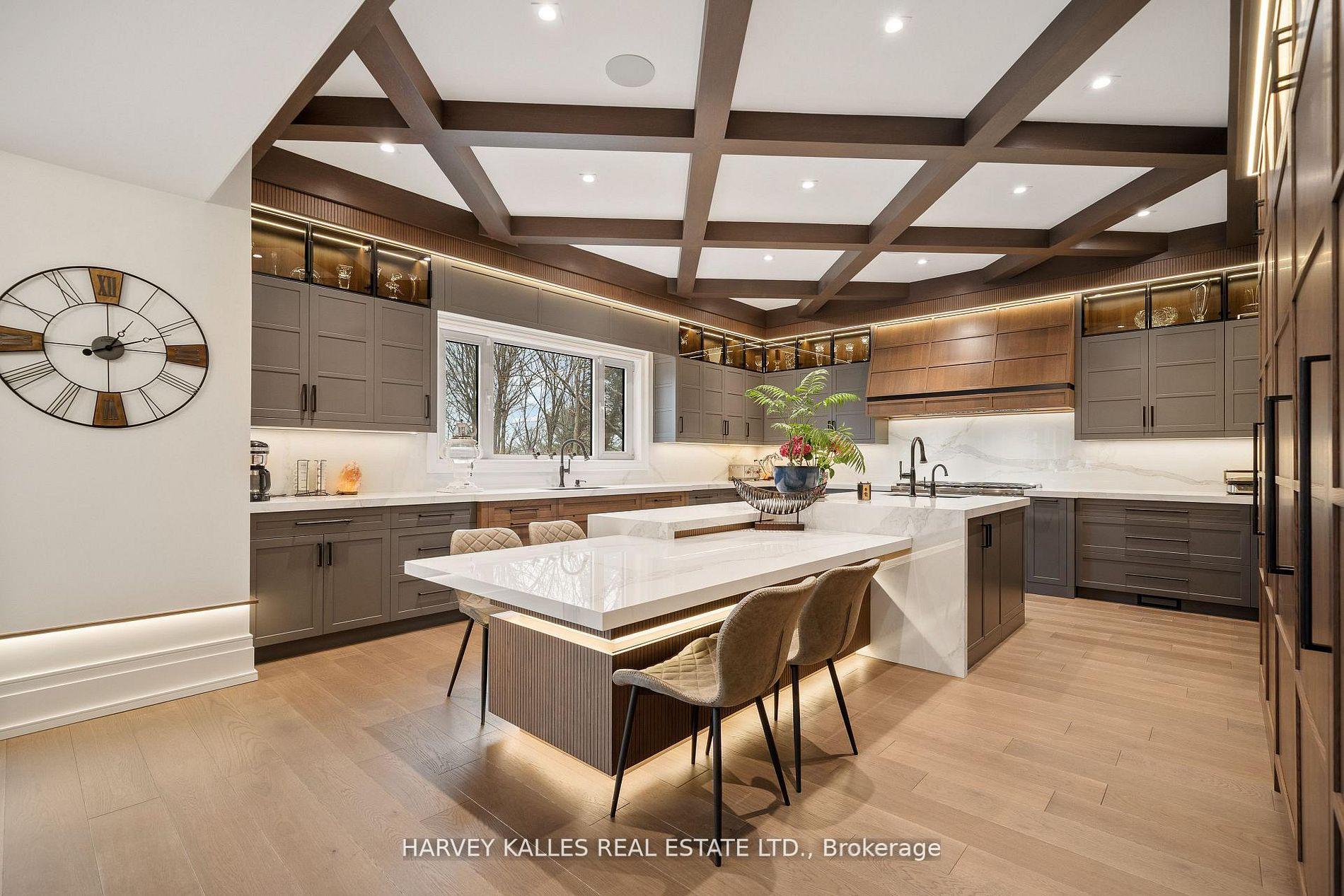 140 Sandringham Drive, Toronto