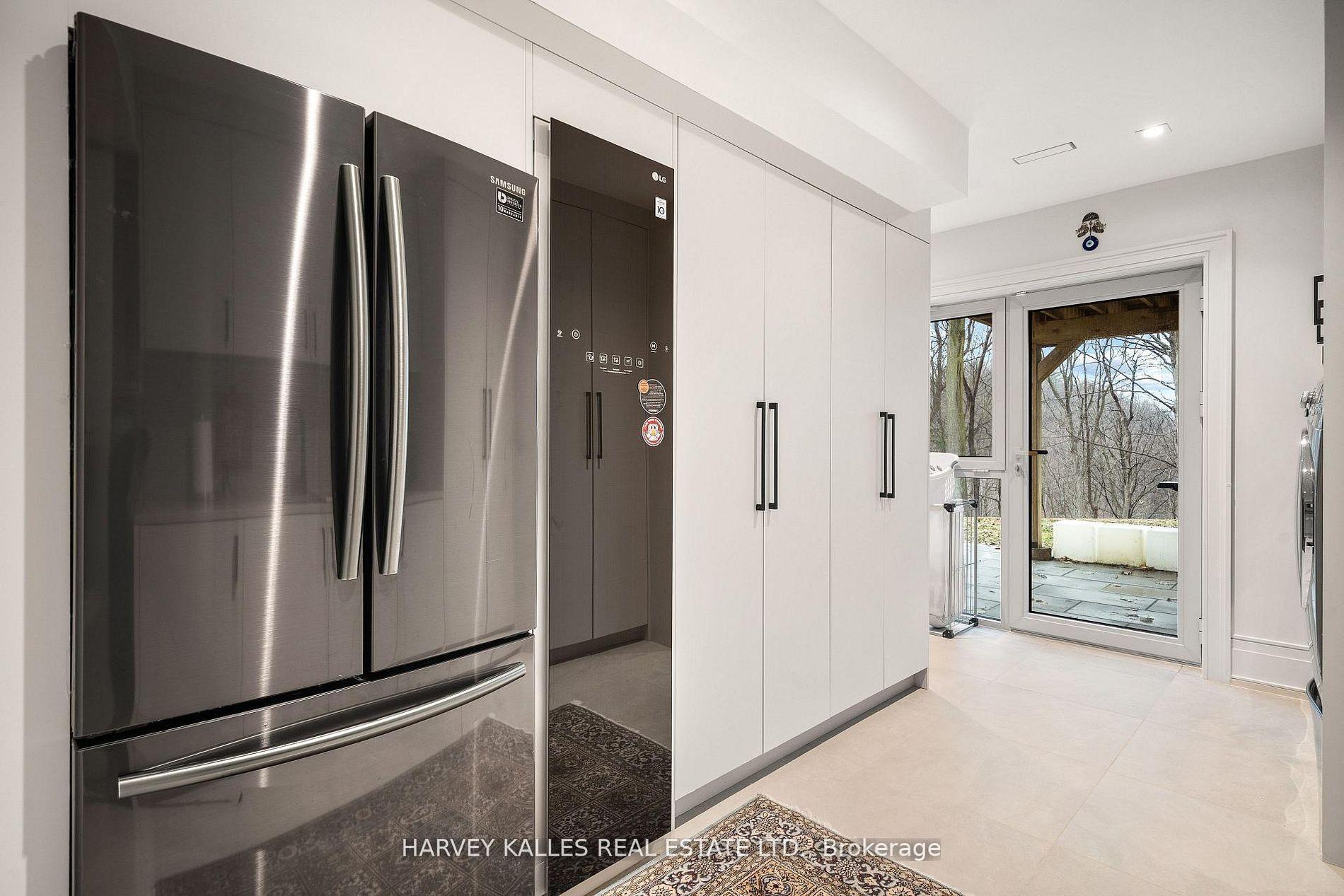 140 Sandringham Drive, Toronto