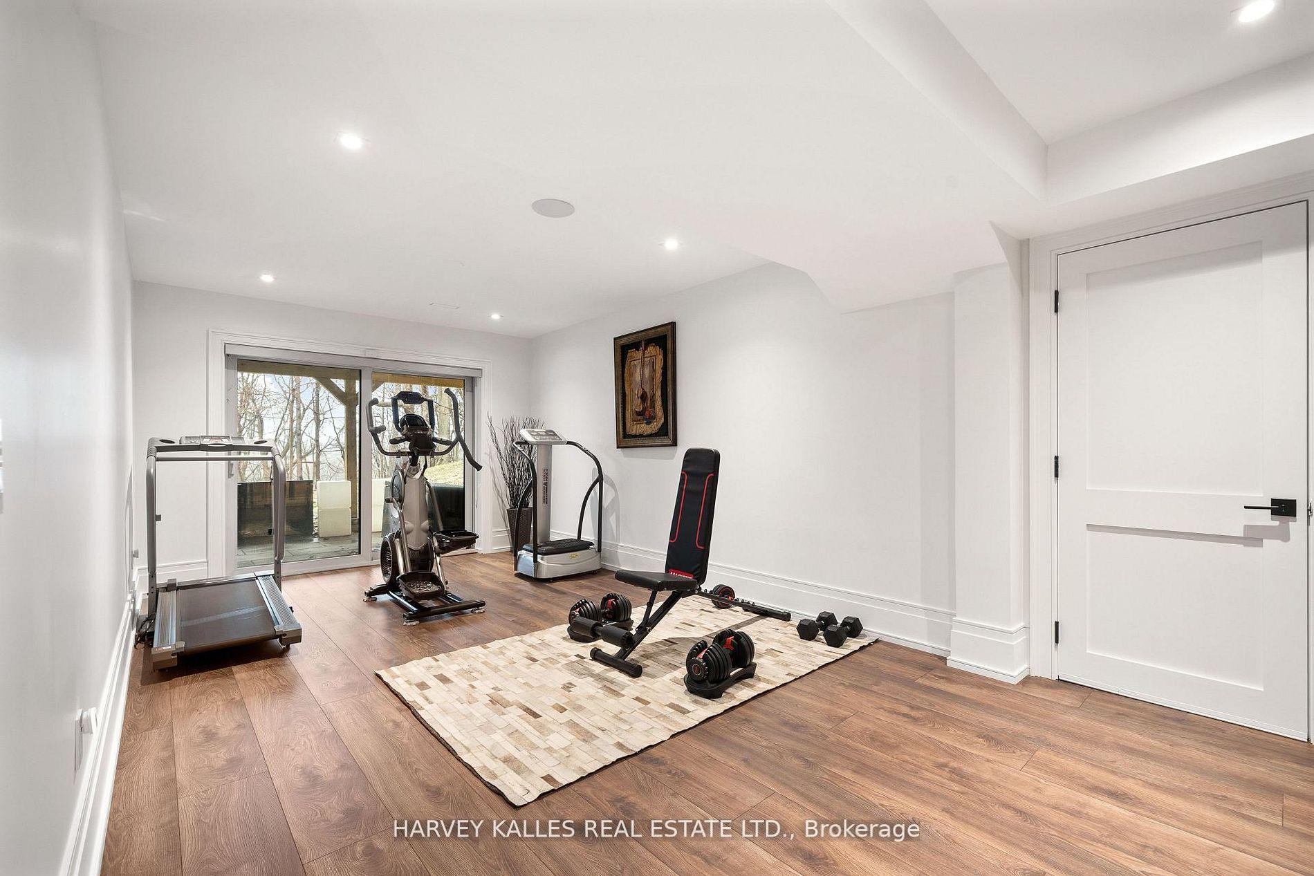 140 Sandringham Drive, Toronto