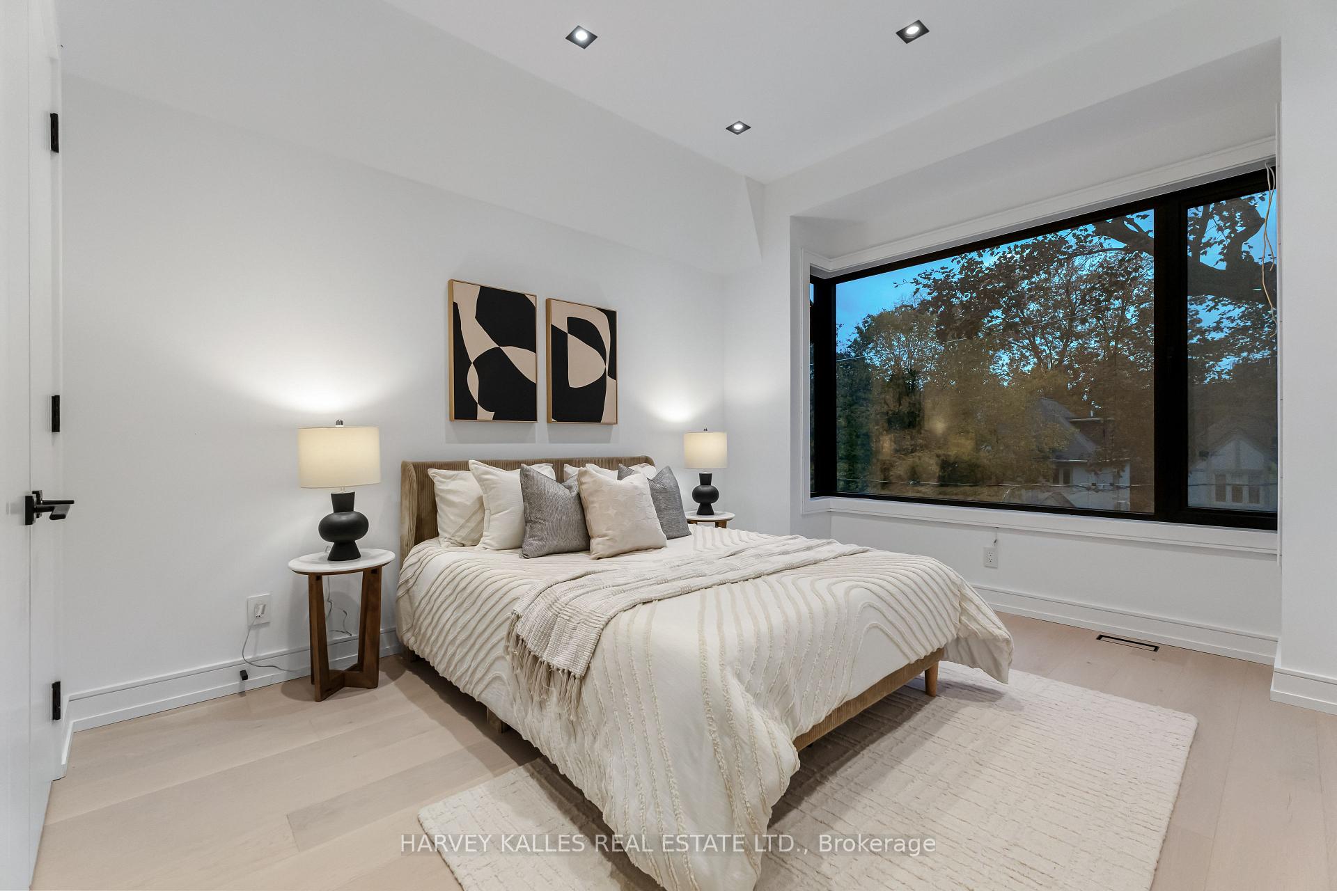 33 Saint Hilda's Avenue, Toronto