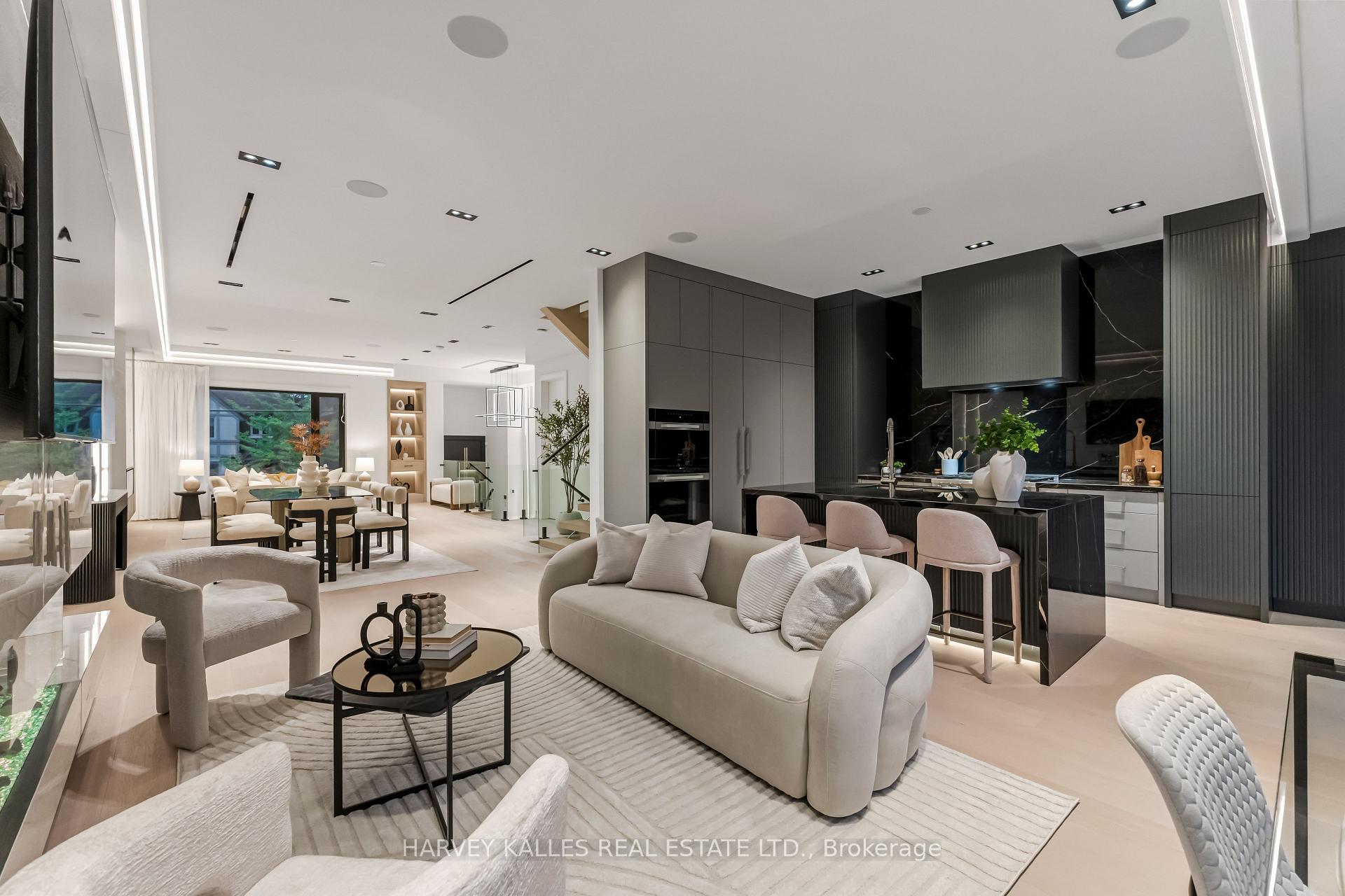 33 Saint Hilda's Avenue, Toronto