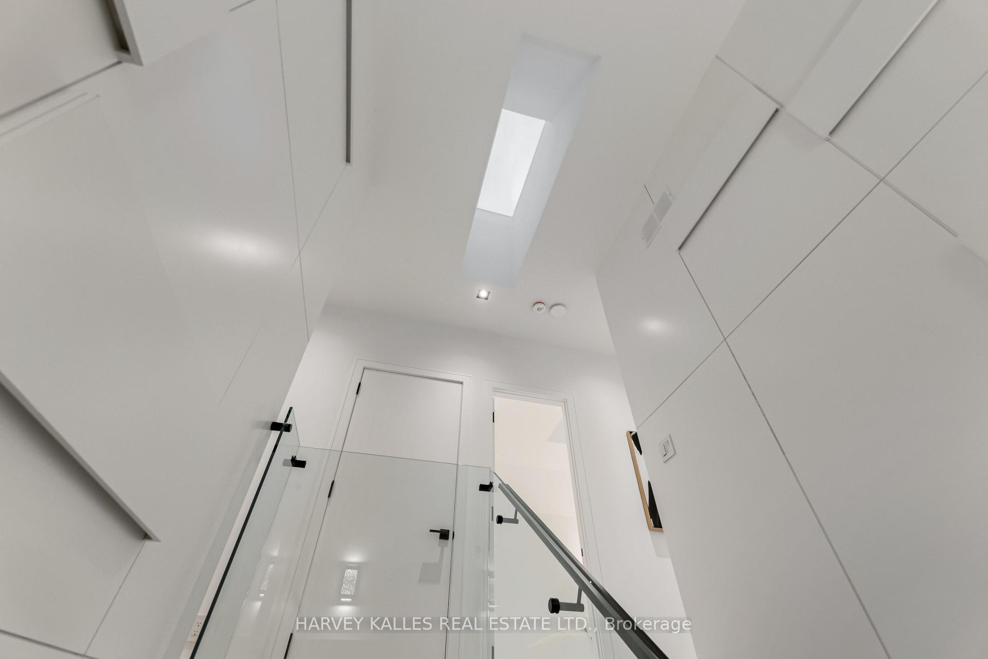 33 Saint Hilda's Avenue, Toronto