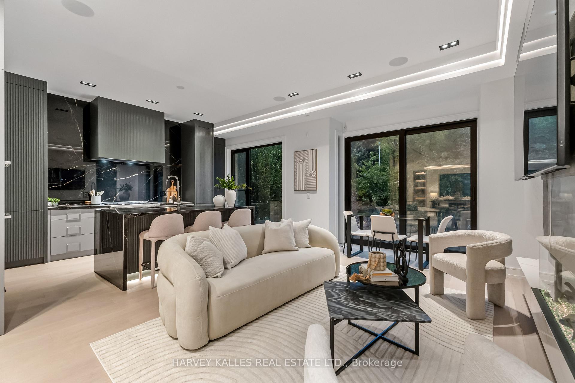 33 Saint Hilda's Avenue, Toronto