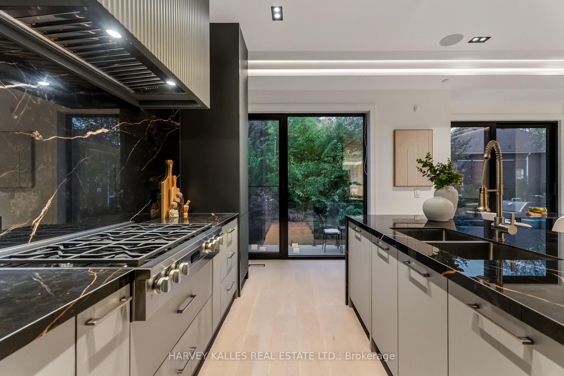 33 Saint Hilda's Avenue, Toronto