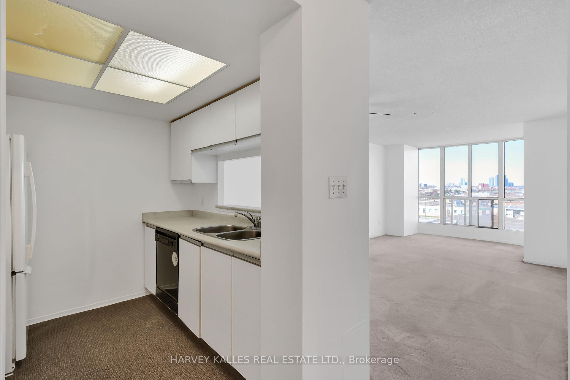 1470 Midland Avenue 609