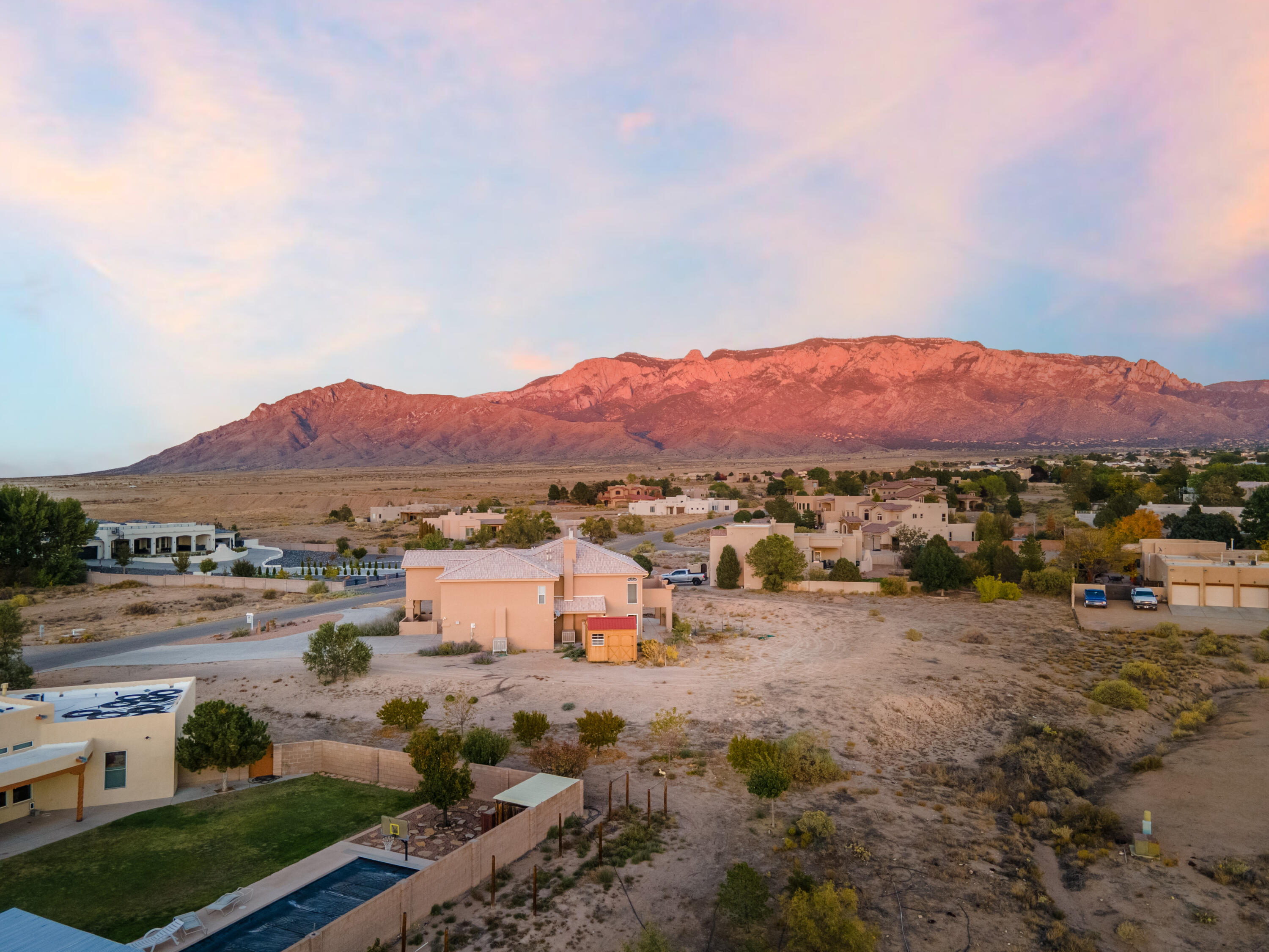 7720 Venice Avenue NE