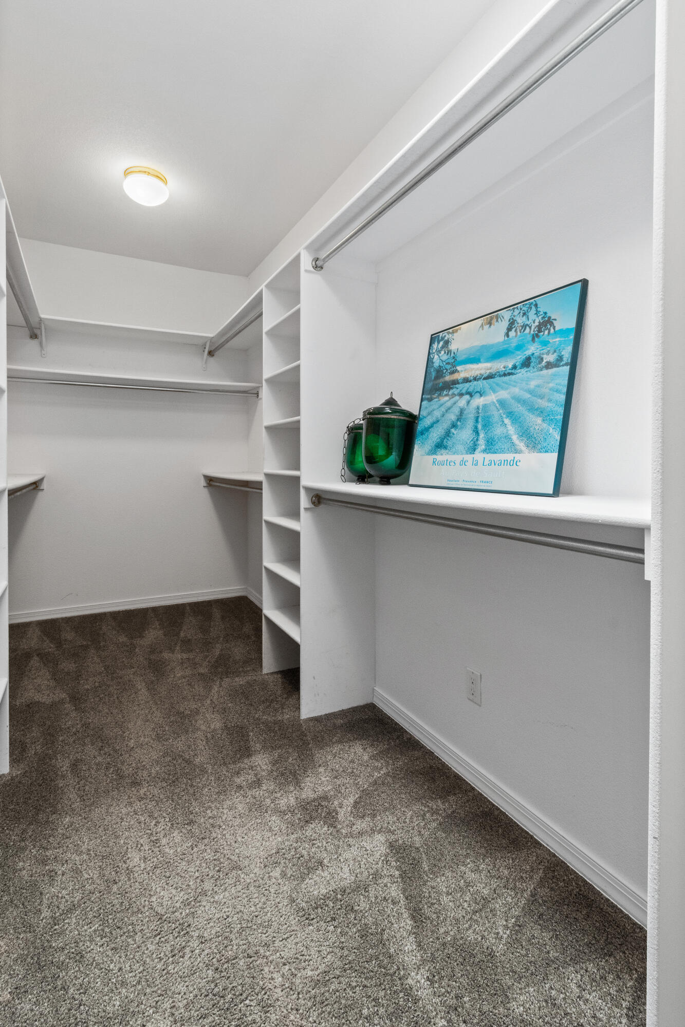 7720 Venice Avenue NE