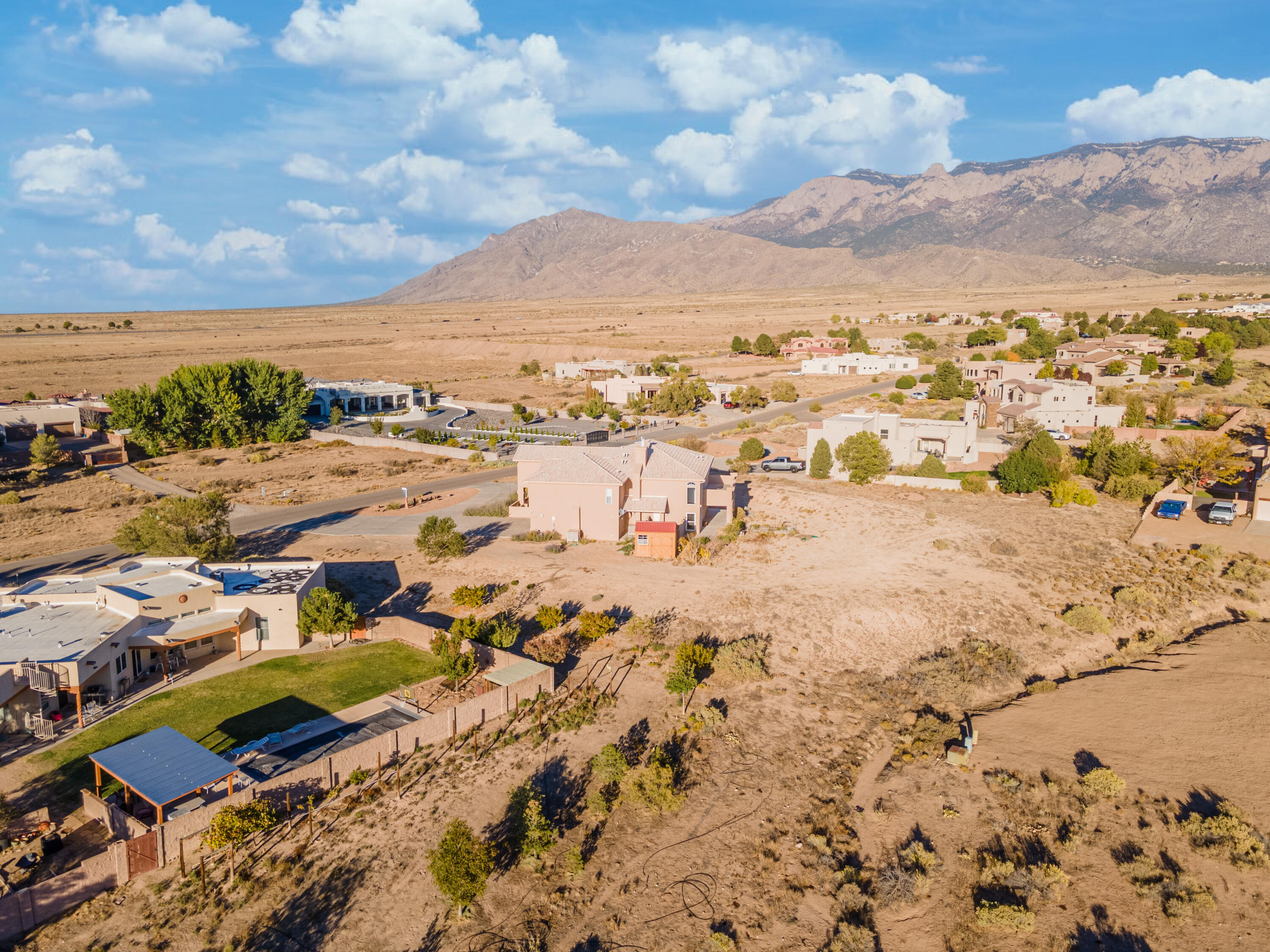 7720 Venice Avenue NE