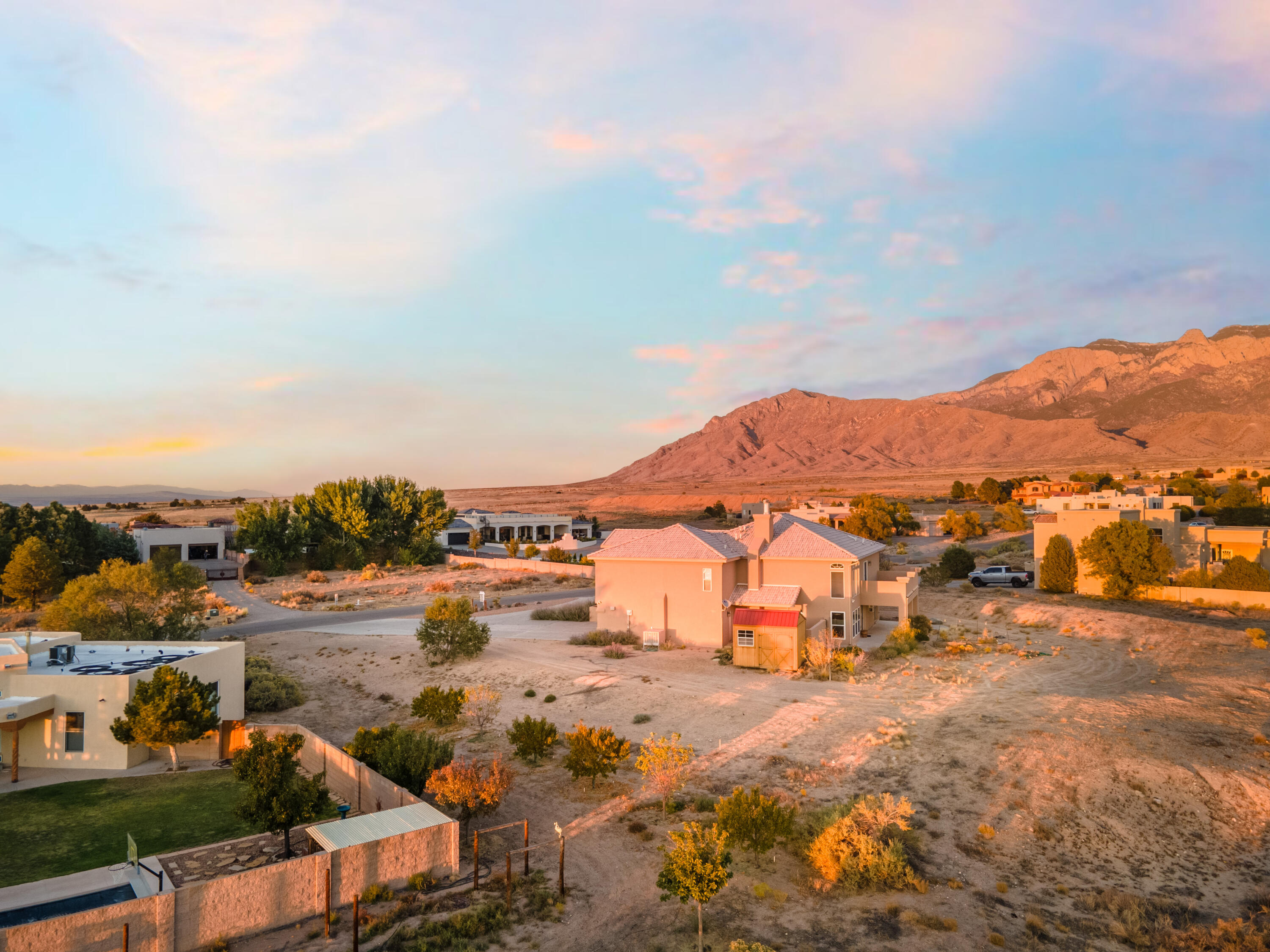 7720 Venice Avenue NE