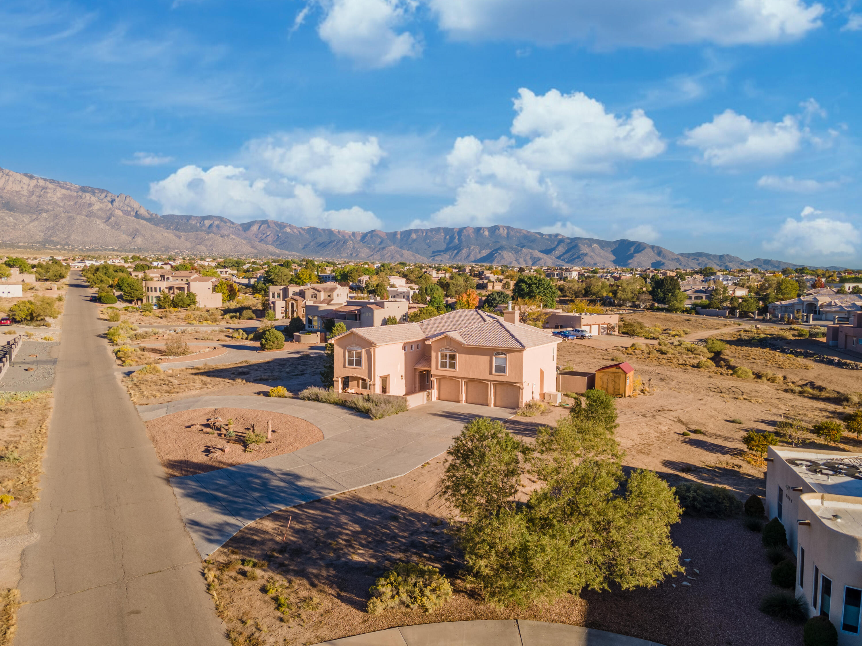 7720 Venice Avenue NE