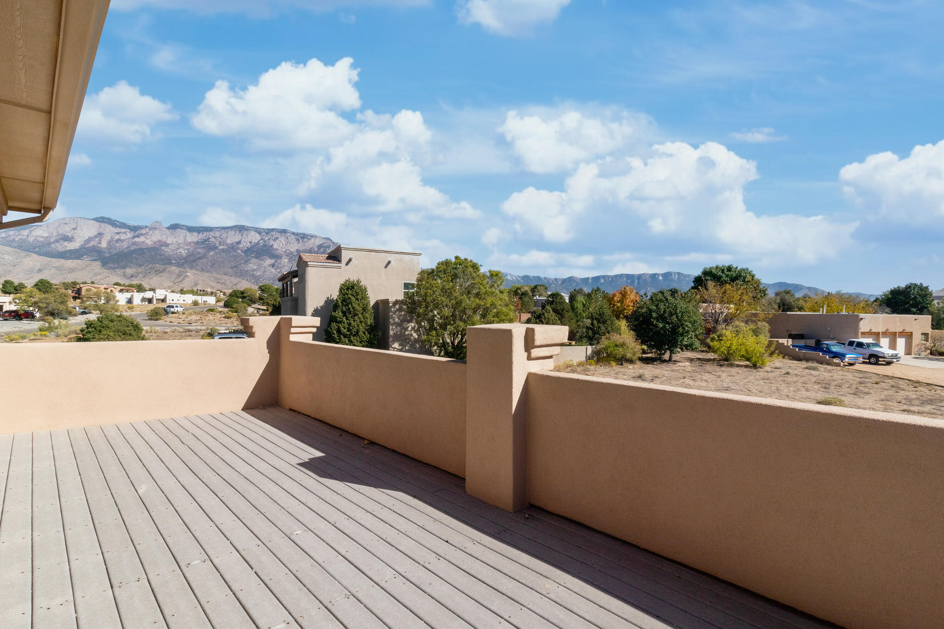 7720 Venice Avenue NE