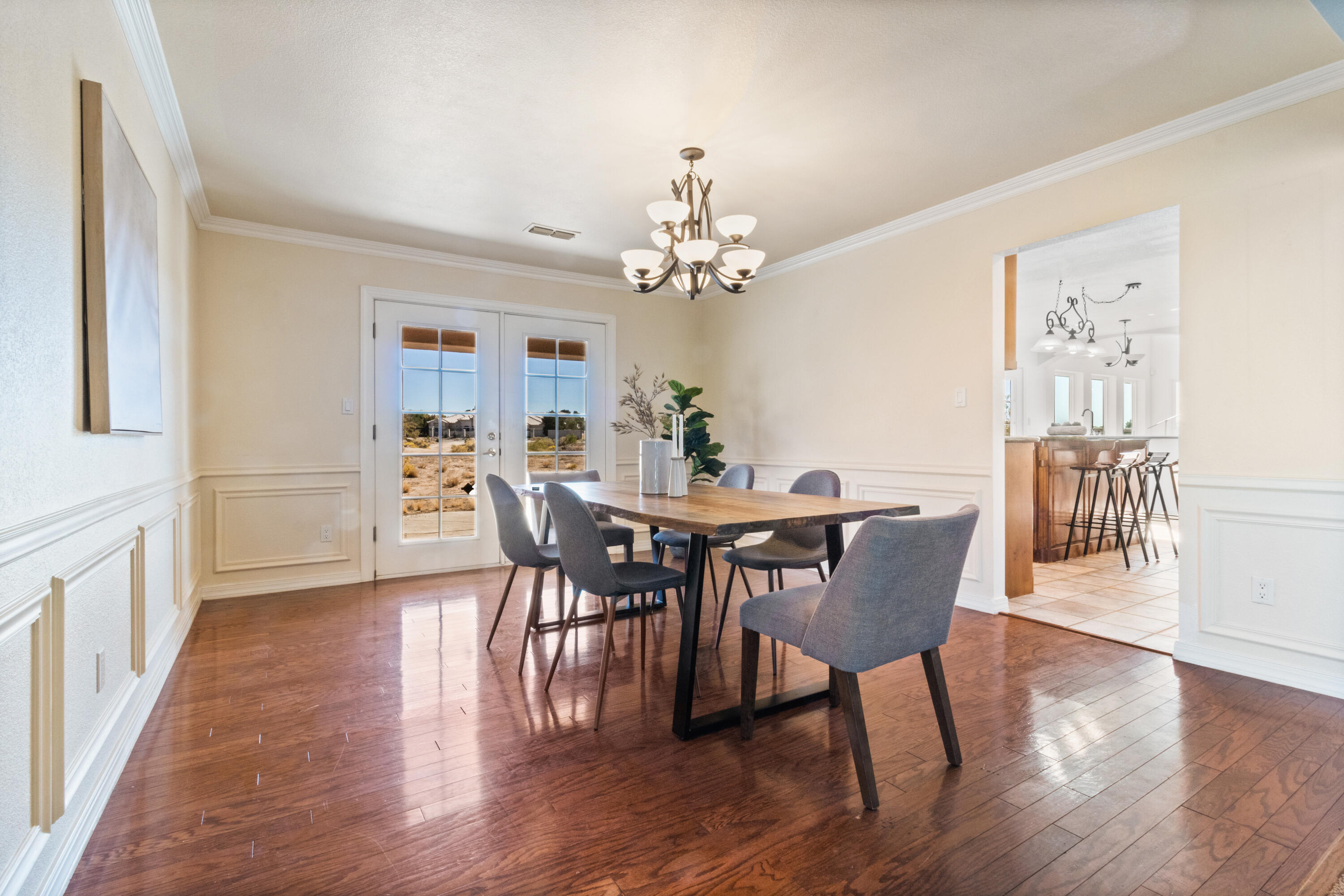 7720 Venice Avenue NE