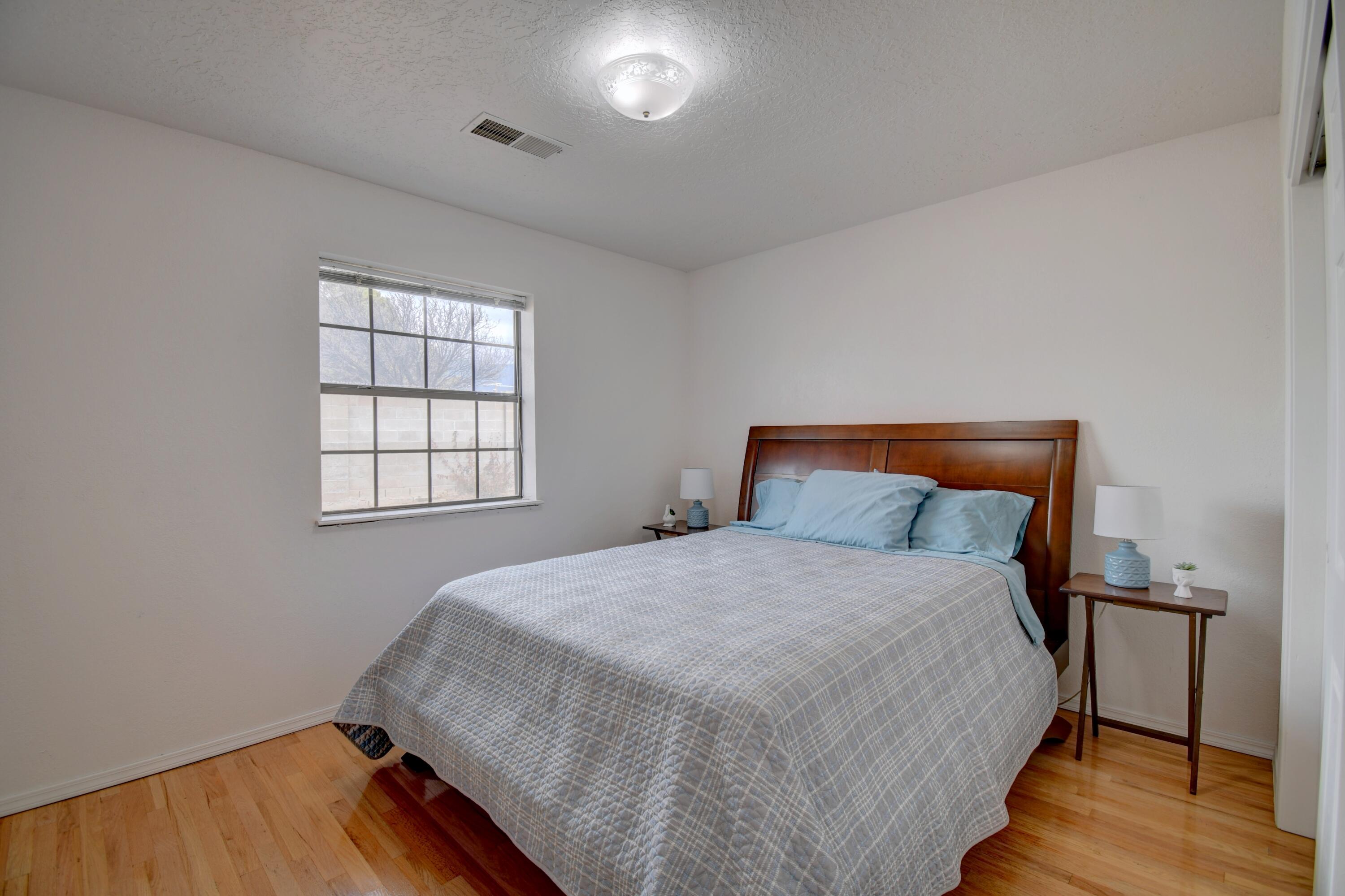 12341 Los Arboles Avenue NE