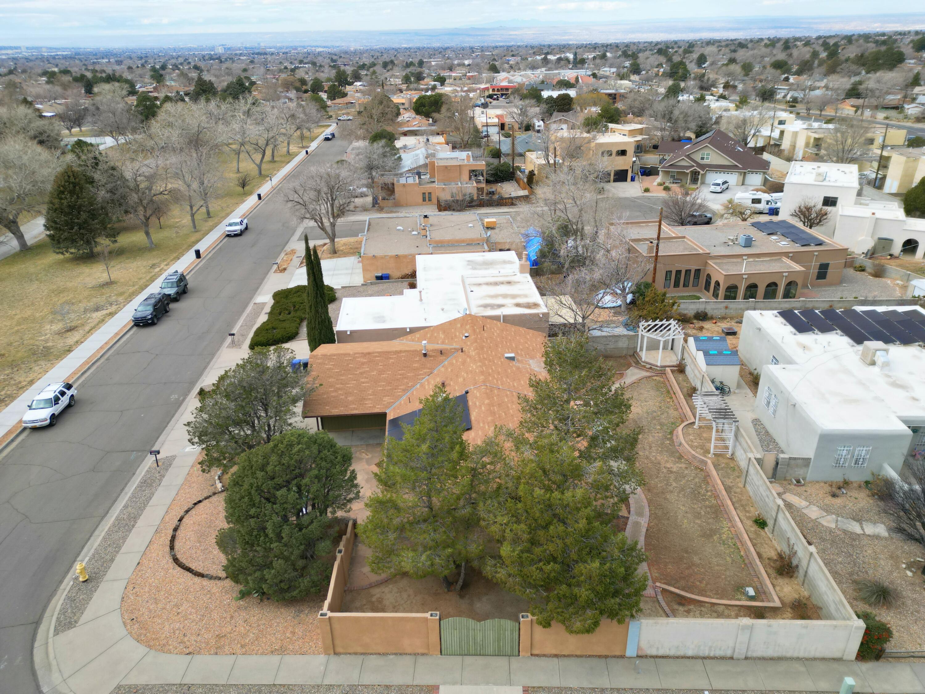 12341 Los Arboles Avenue NE