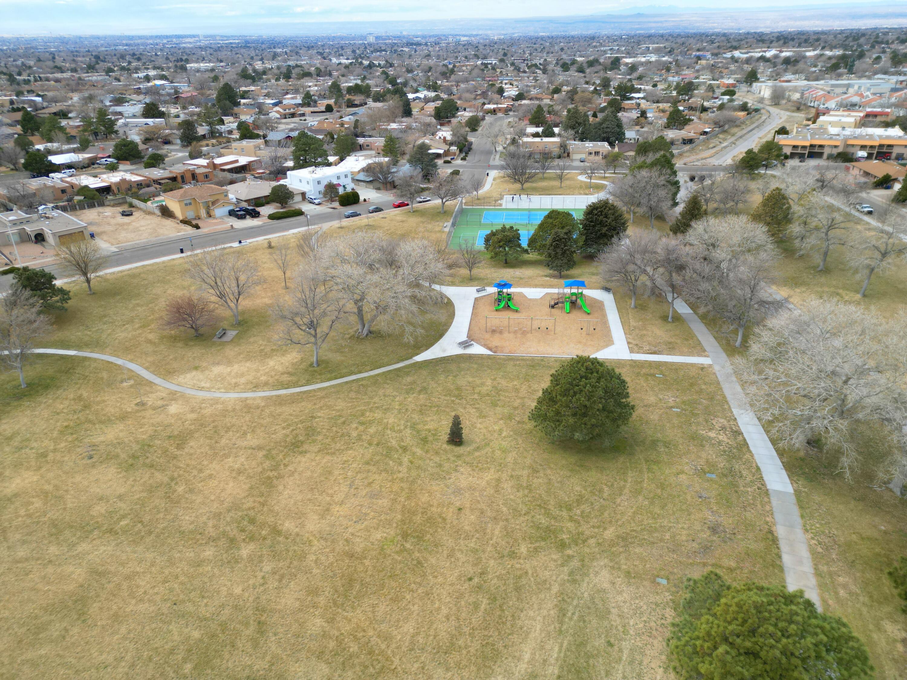 12341 Los Arboles Avenue NE