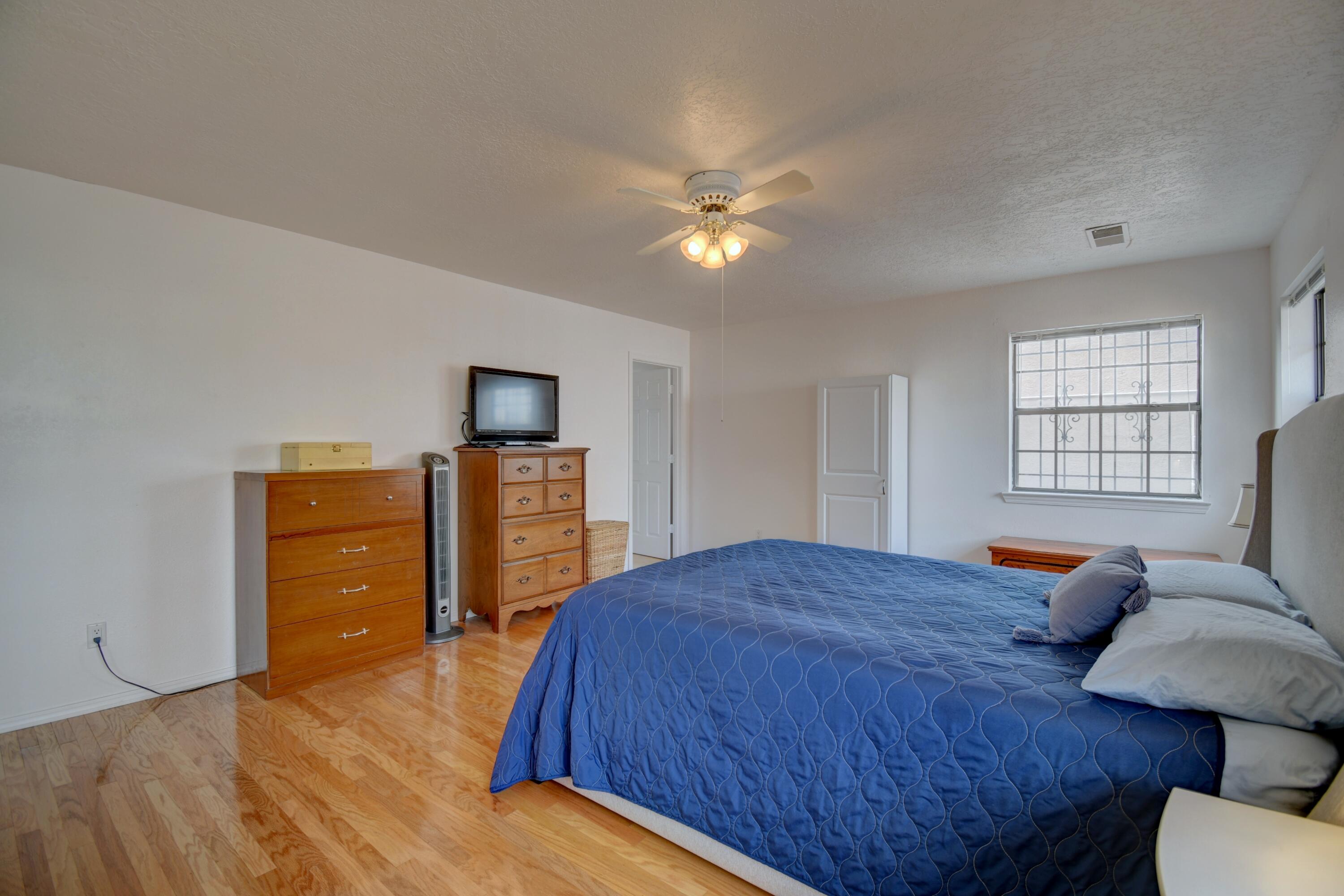 12341 Los Arboles Avenue NE