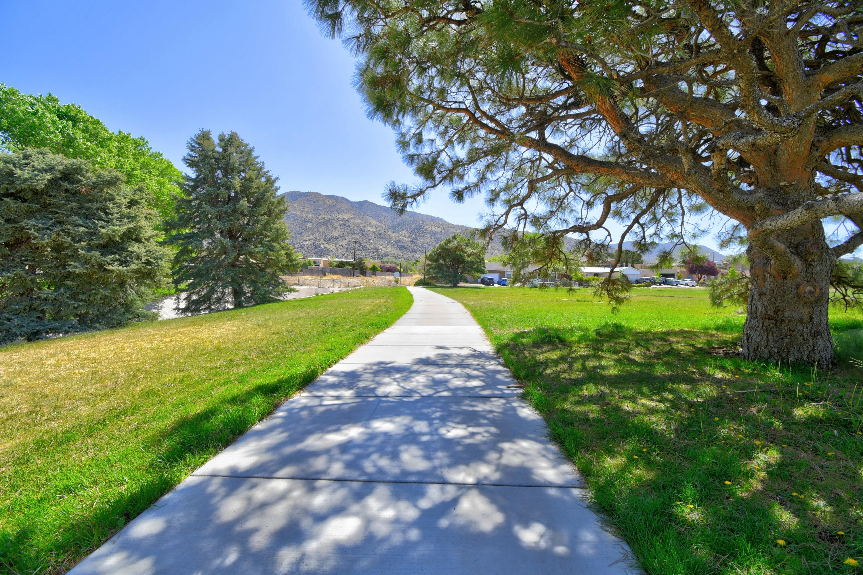 12341 Los Arboles Avenue NE