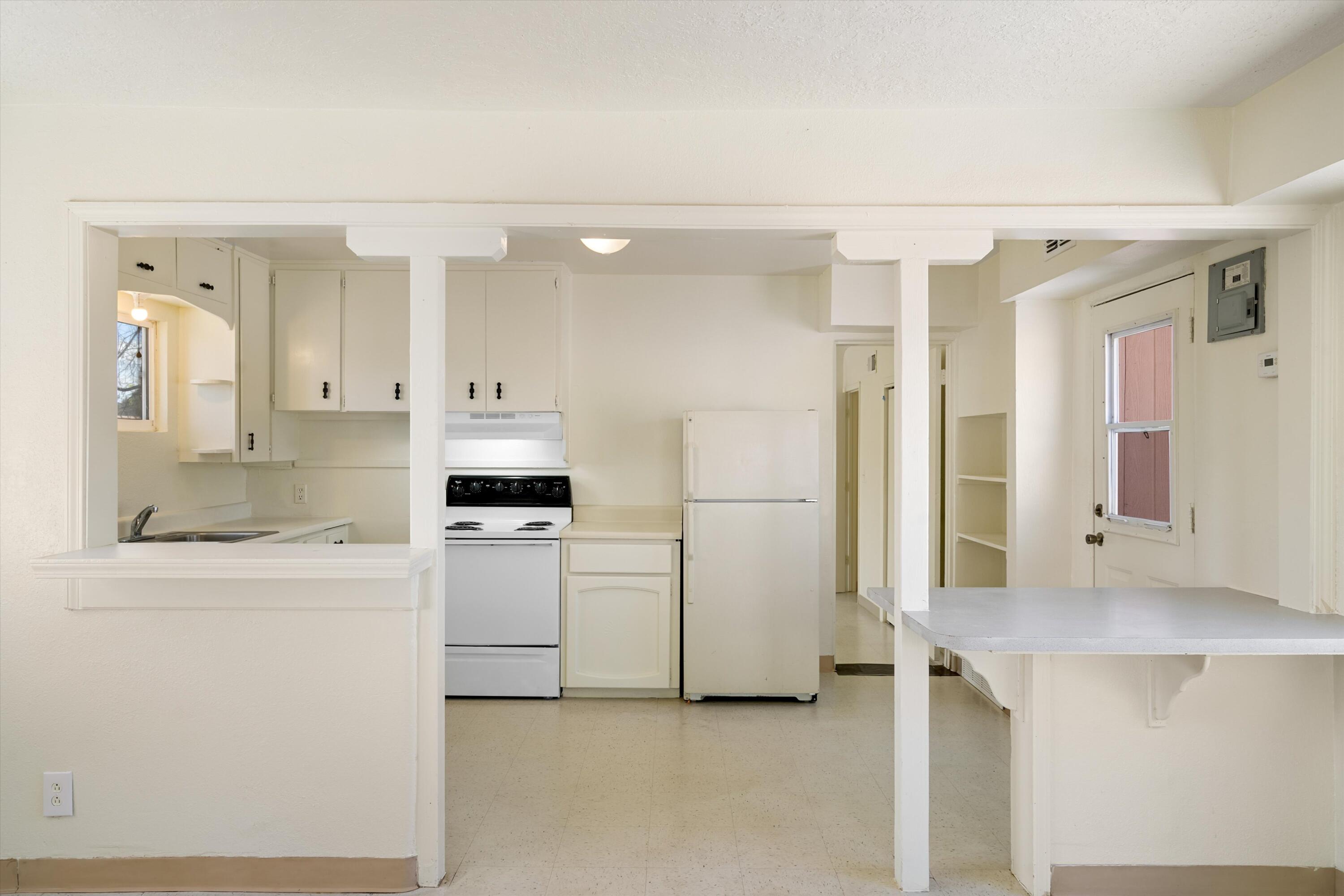 2923 Manzano Street NE