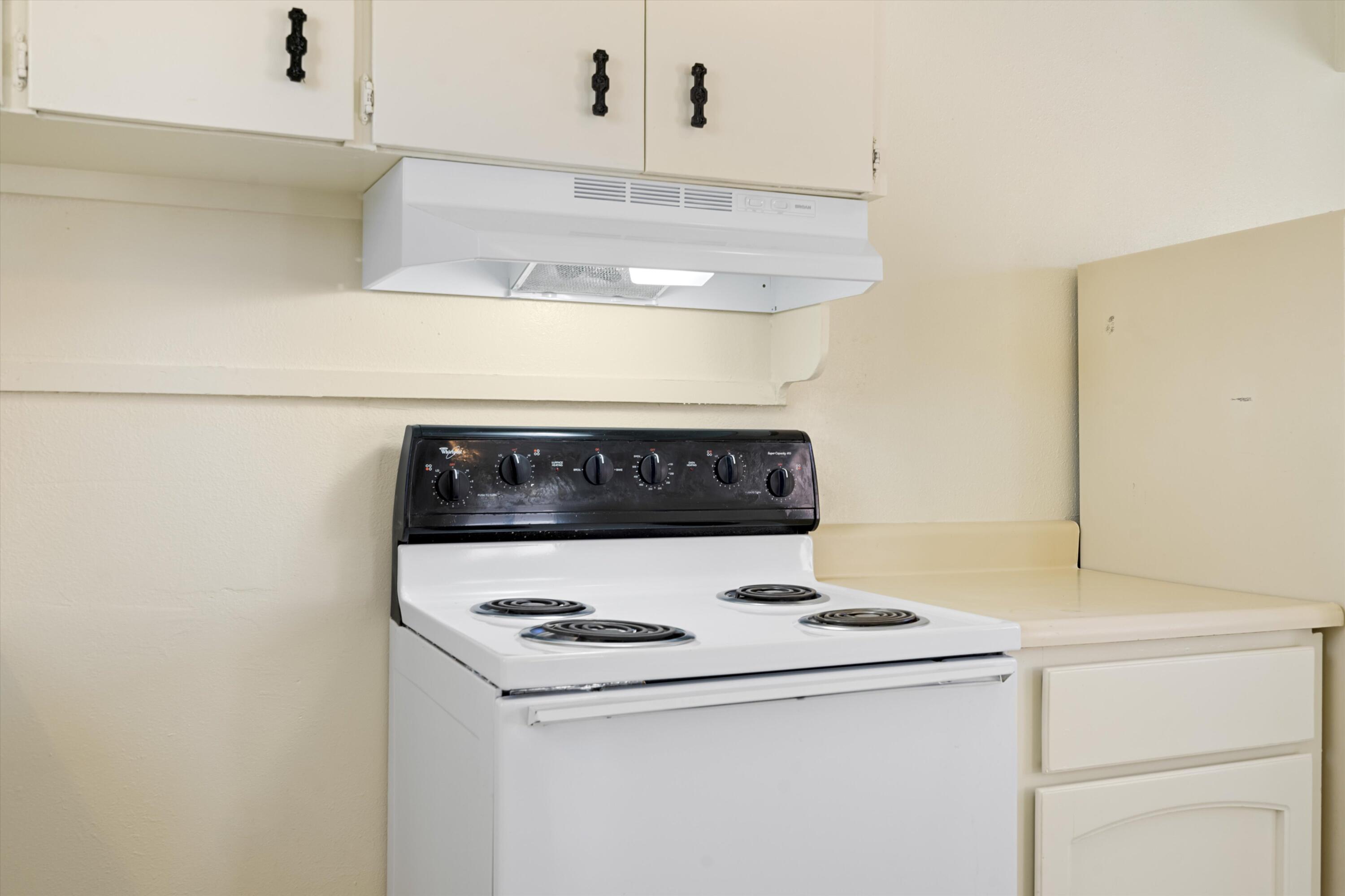 2923 Manzano Street NE