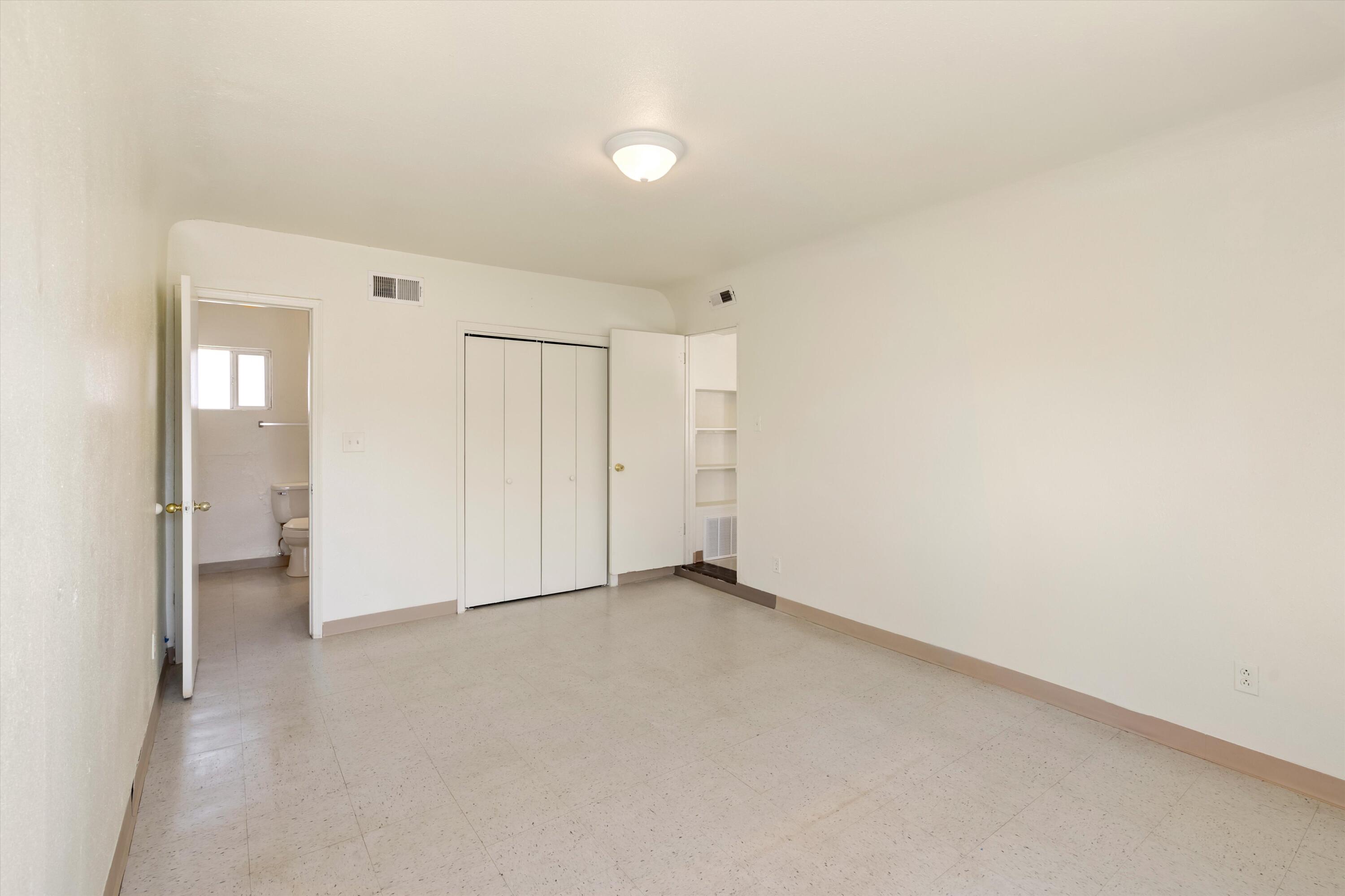 2923 Manzano Street NE