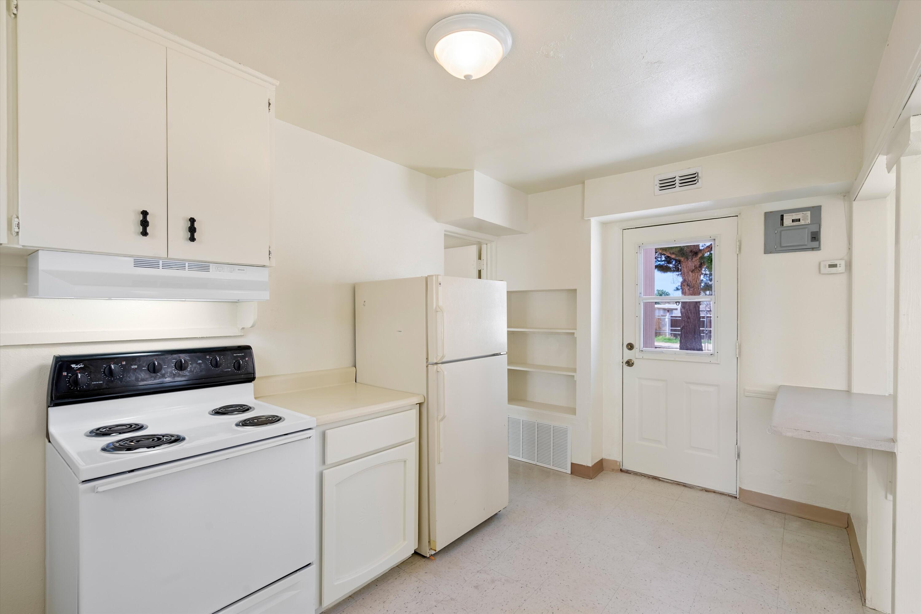 2923 Manzano Street NE