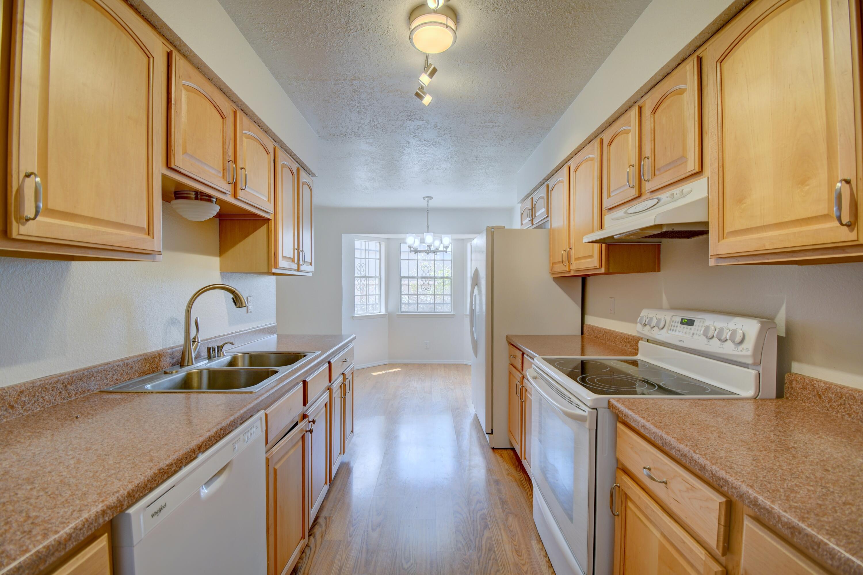 12512 Summer Avenue NE