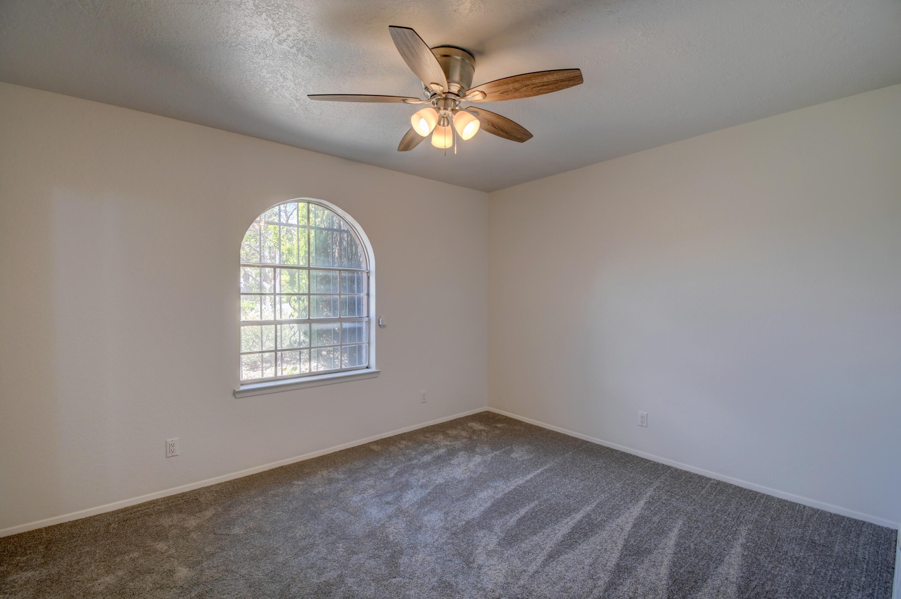 12512 Summer Avenue NE