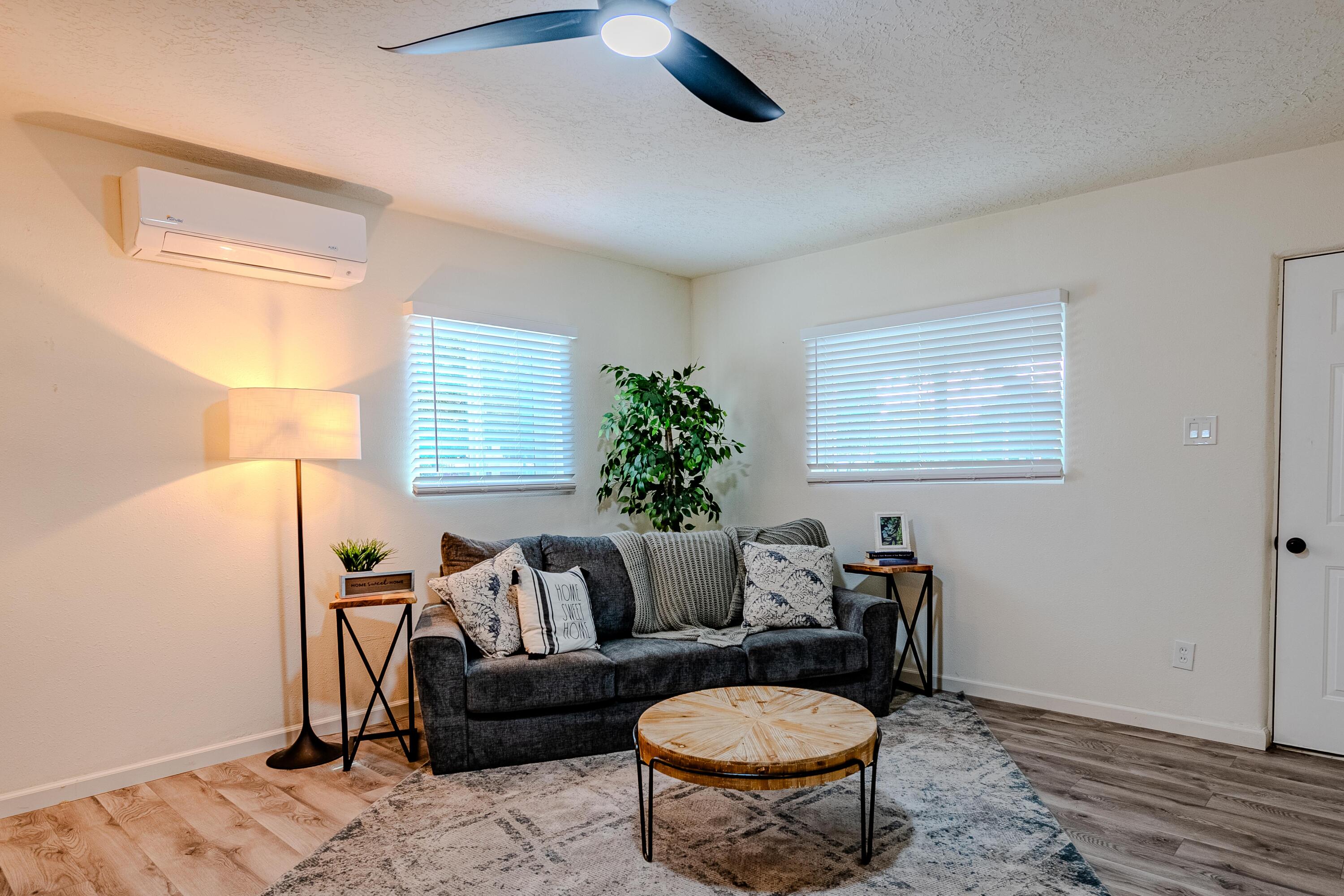 2700 Solano Drive NE