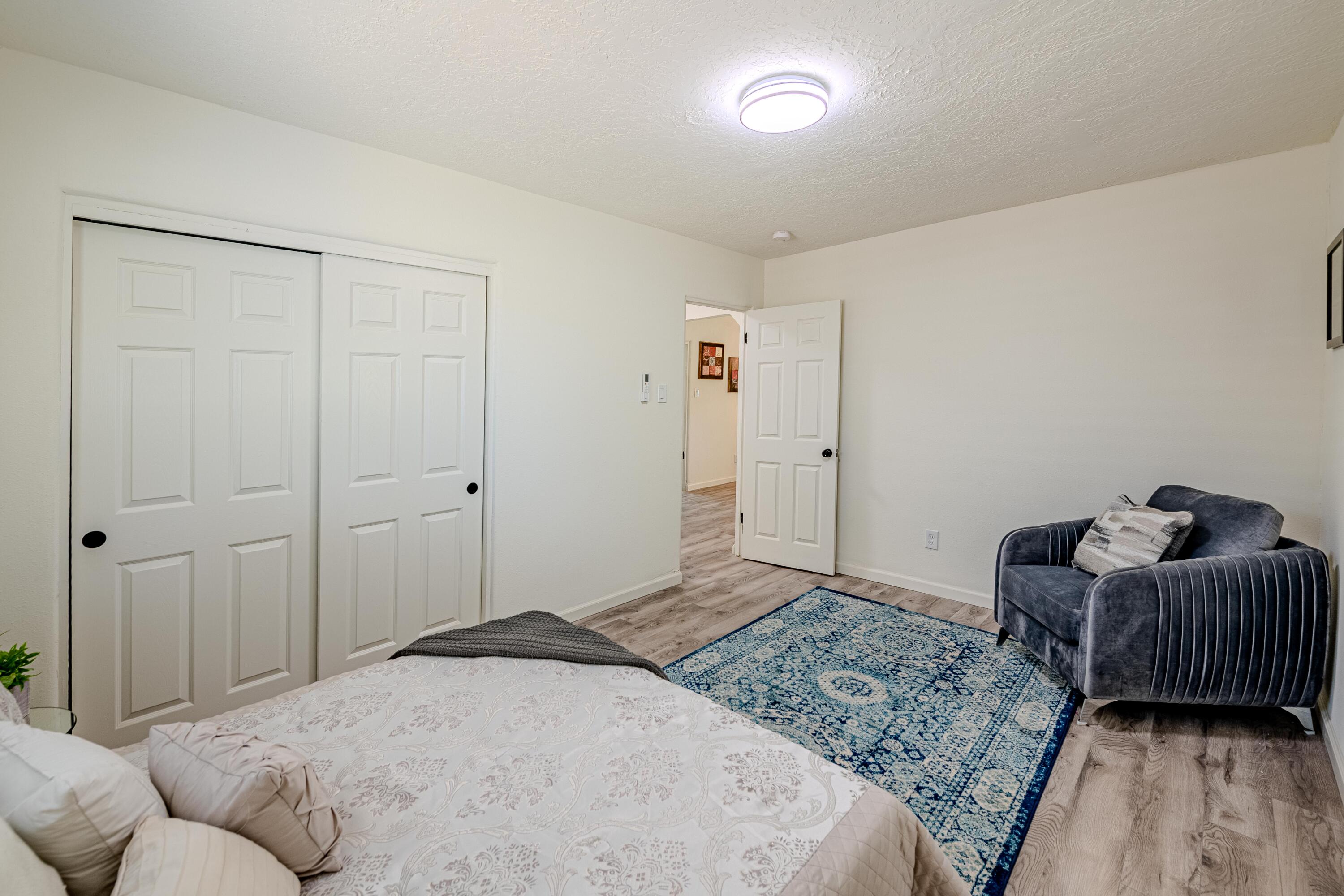 2700 Solano Drive NE